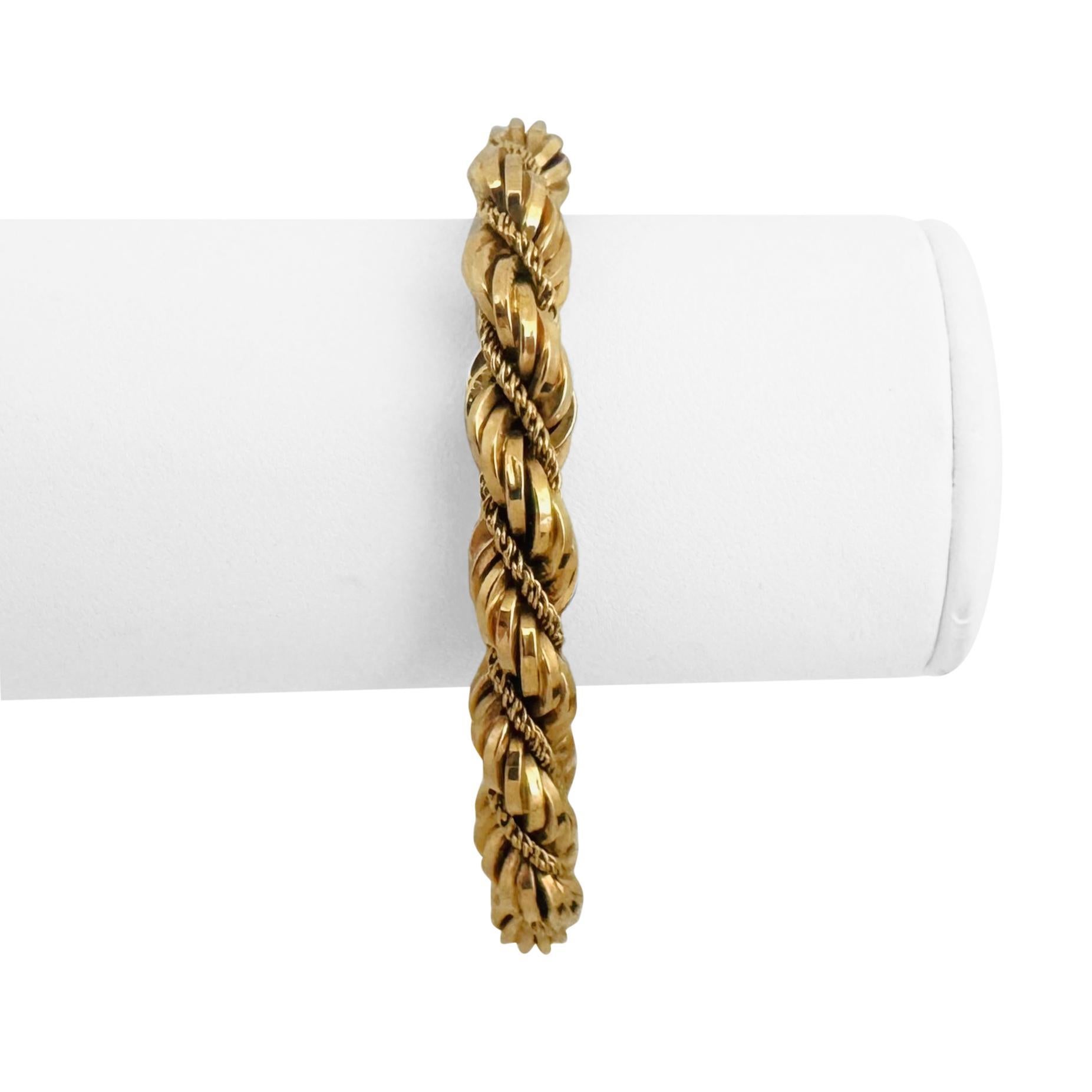 Zustand:  Ausgezeichneter Condit, Professionell gereinigt und poliert
Metall: 18k Gold (markiert und professionell getestet)
Gewicht: 22,5 g
Länge: 7,5 Zoll
Breite: 8 mm
Verschluss: Box Tab Insert mit Sicherheitsverriegelung
Markierungen: 
