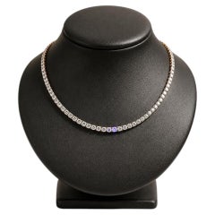 Collier tennis classique à lignes droites en or jaune 18 carats, serti de diamants ronds VS d'un poids total de 22,70 carats