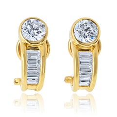 Boucles d'oreilles percées en or jaune 18K avec 2.30cttw de diamant