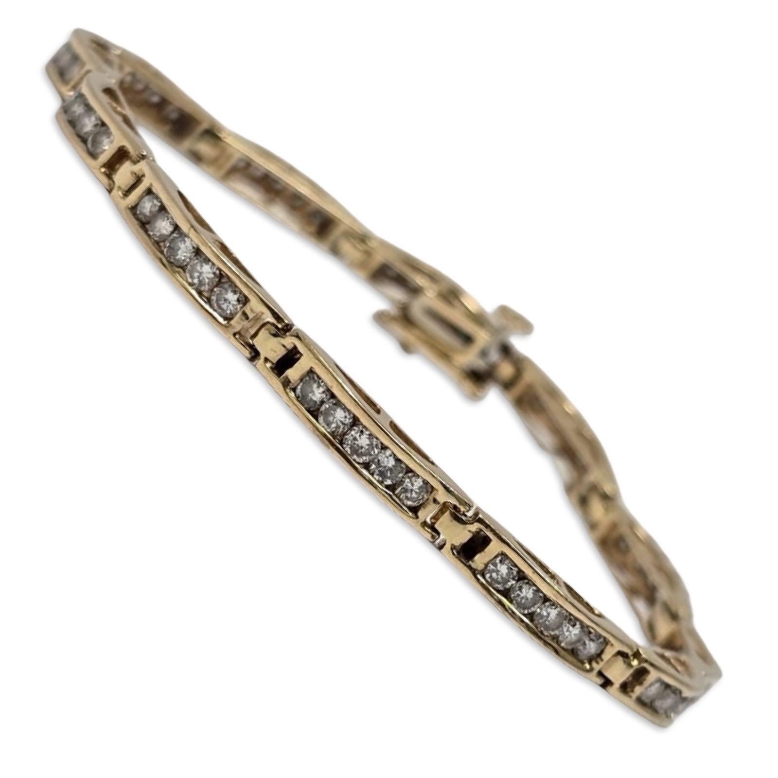 Bracelet à maillons en or jaune 18K, 2.40ct diamant, 7 pouces en vente 3