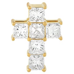 Pendentif croix en or jaune 18K avec 2.40ct de diamant