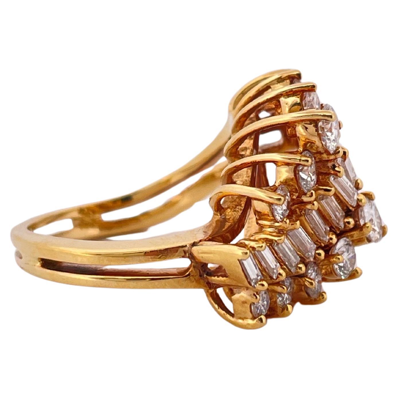 Bague en or jaune 18k avec 2.50ctw de diamant Pour femmes en vente