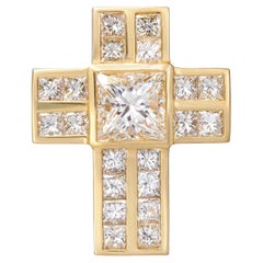 18k Yellow Gold 2.55tcw I VS Diamond Cross Pendant