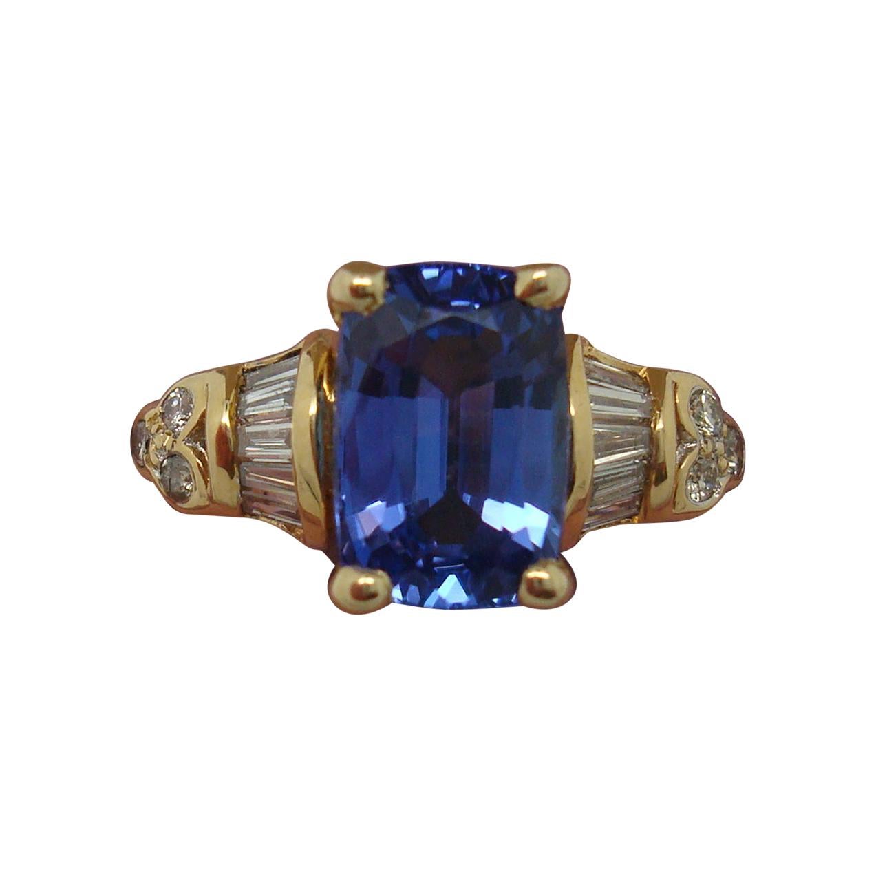 18k Yellow Gold 2.59ct Genuine Natural Tanzanite and Diamond Ring '#J1811' For Sale
