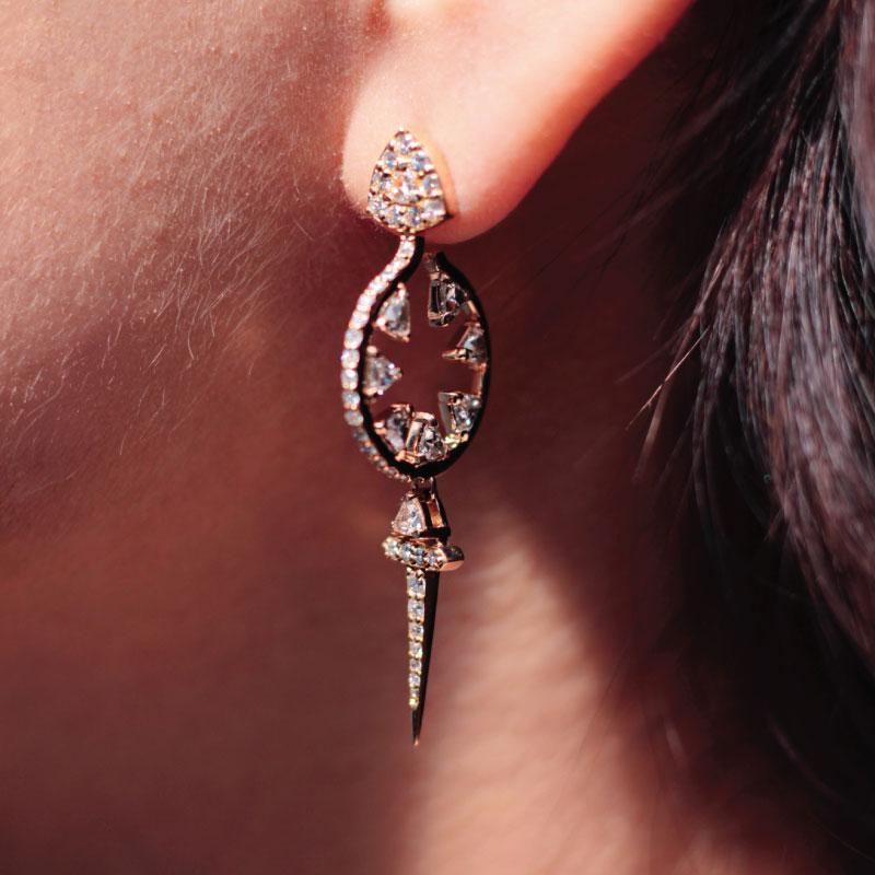 Alessa Sword Hoop Earrings 18 Karat Rose Gold Amara Collection (Zeitgenössisch) im Angebot