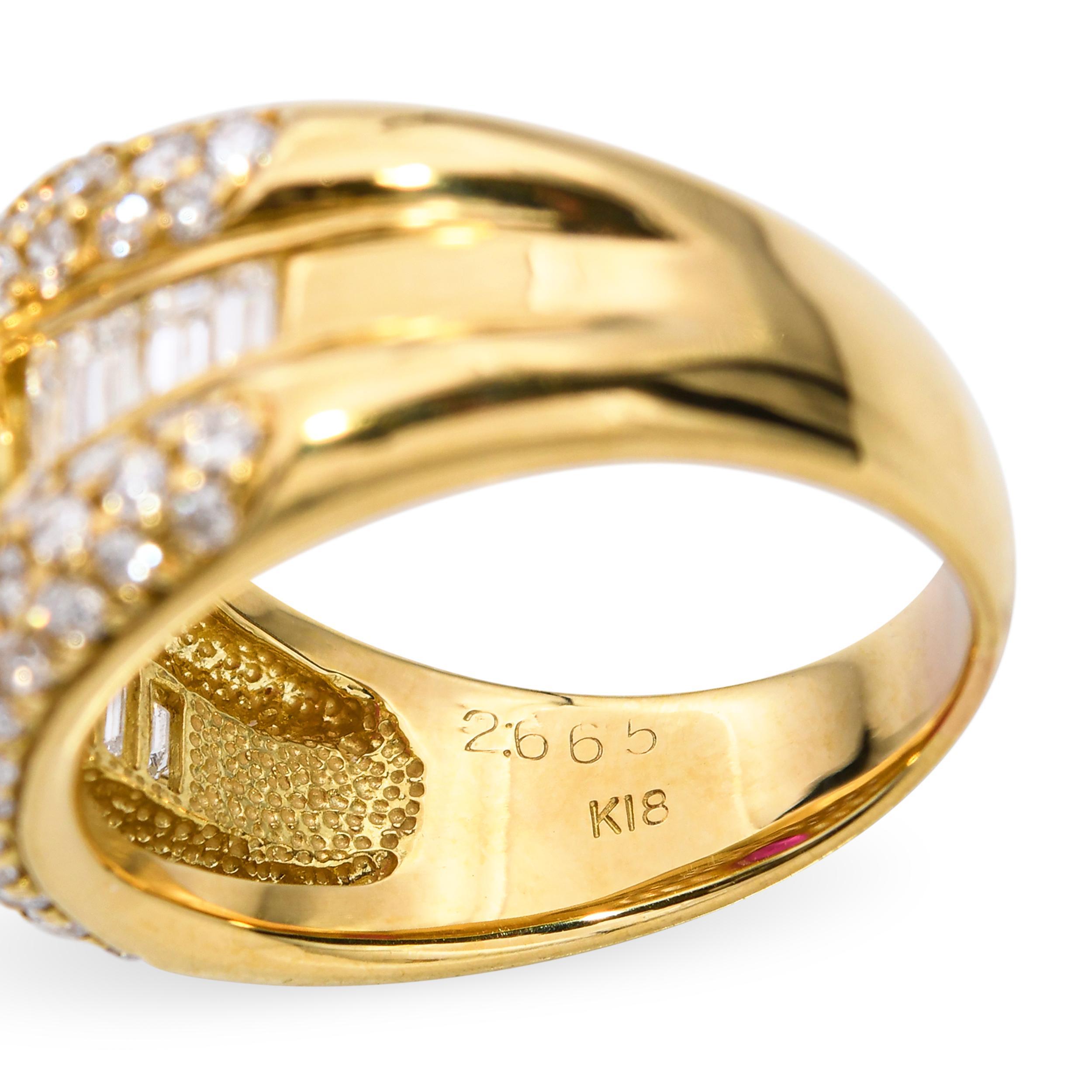 Anello con rubino cabochon e diamante in oro giallo 18 carati da 2,66 carati in vendita 3