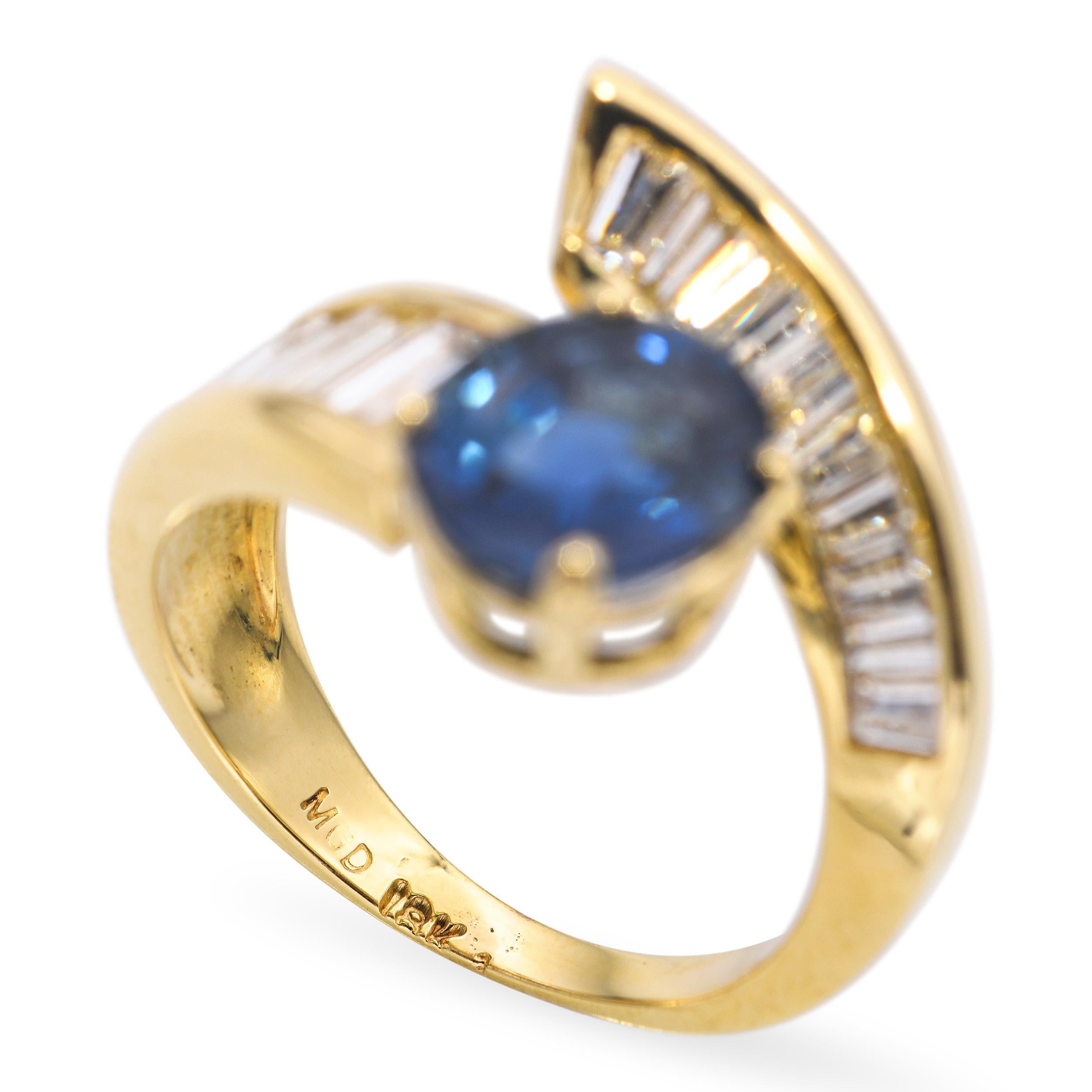 Bague bypass en or jaune 18k avec saphir de Ceylan et diamant de 2,70ct en vente 2