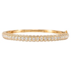 18K Yellow Gold 2.95ct Scalloped Edge Pave Set Three Row Diamond Bangle Bracelet