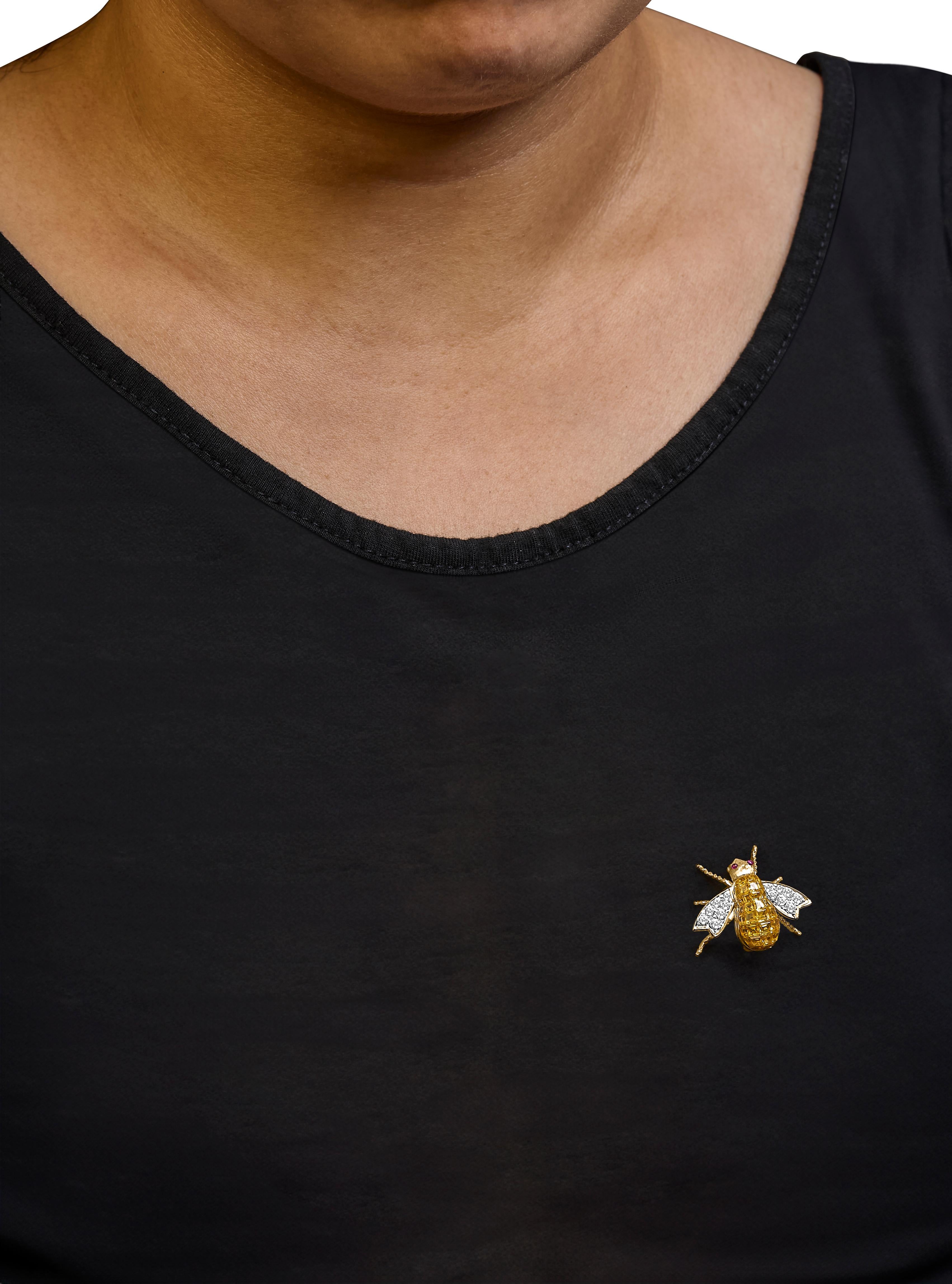 18K Yellow Gold 3/8 Cttw Diamond & 5 1/3ct Yellow Sapphire Bumblebee Brooch Pin In New Condition In New York, NY
