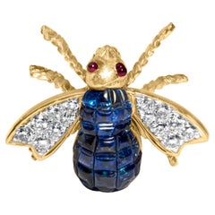 18K Yellow Gold 3/8 Cttw Diamond & 5 4/5 Cttw Blue Sapphire Bumblebee Brooch Pin