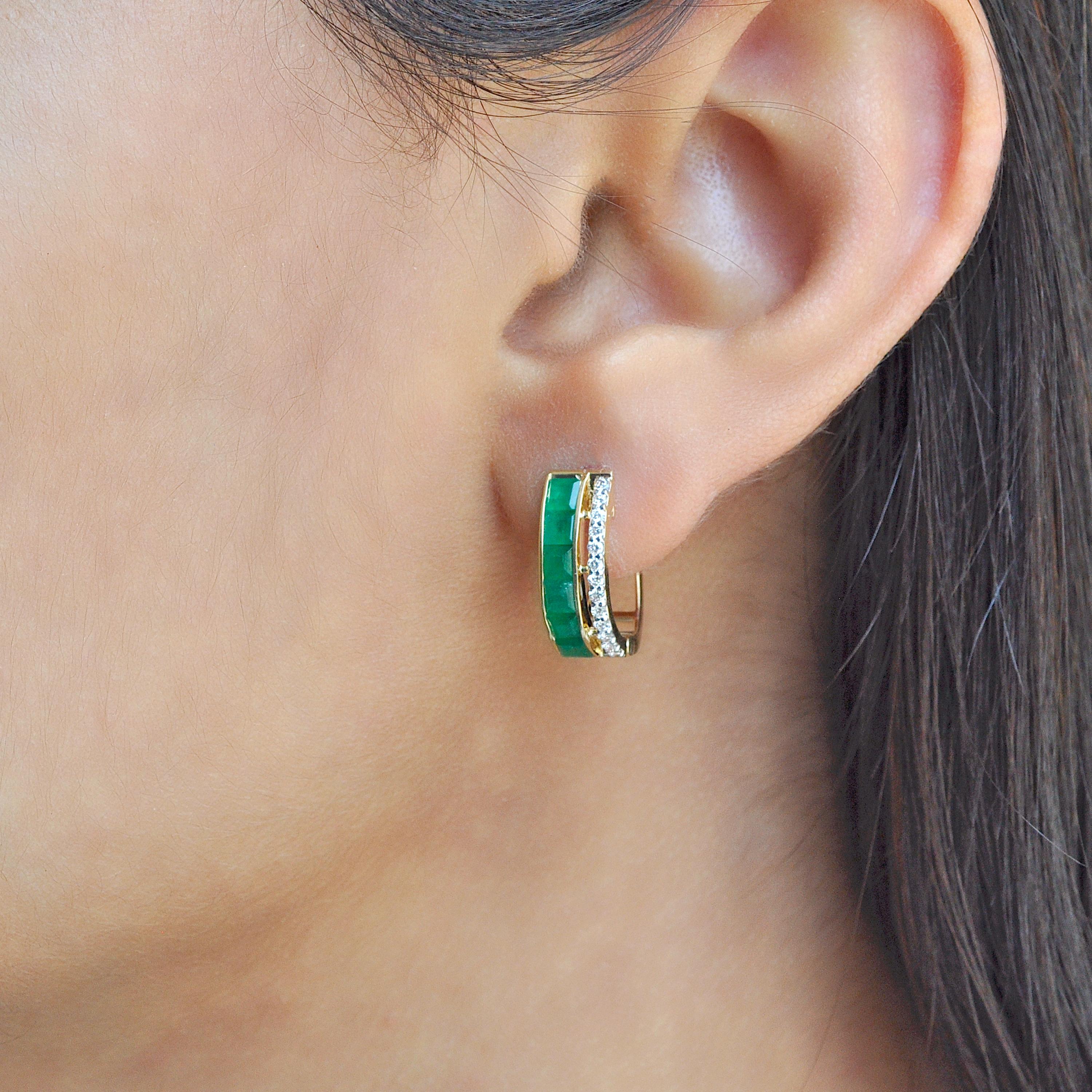Art Deco 18K Yellow Gold 3 MM Square Channel-Set Brazilian Emerald Diamond Hoop Earrings For Sale