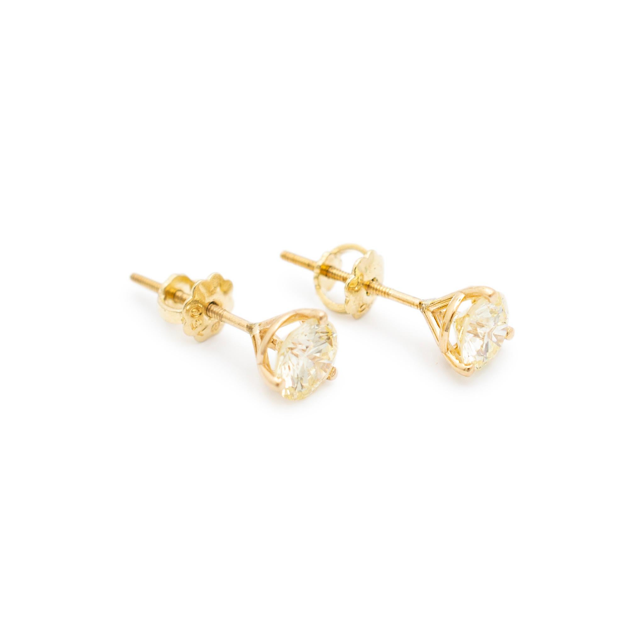 Brilliant Cut 18K Yellow Gold 3-Prong Martini Diamond Stud Earrings For Sale