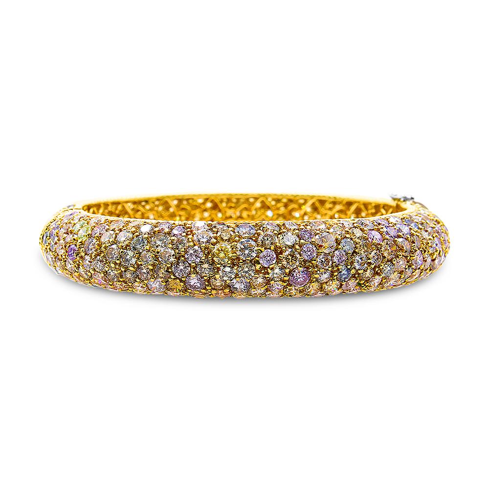 18K Yellow Gold 32.00 Carat Mixed Fancy Color Diamond Art Deco Style Bangle In New Condition In New York, NY