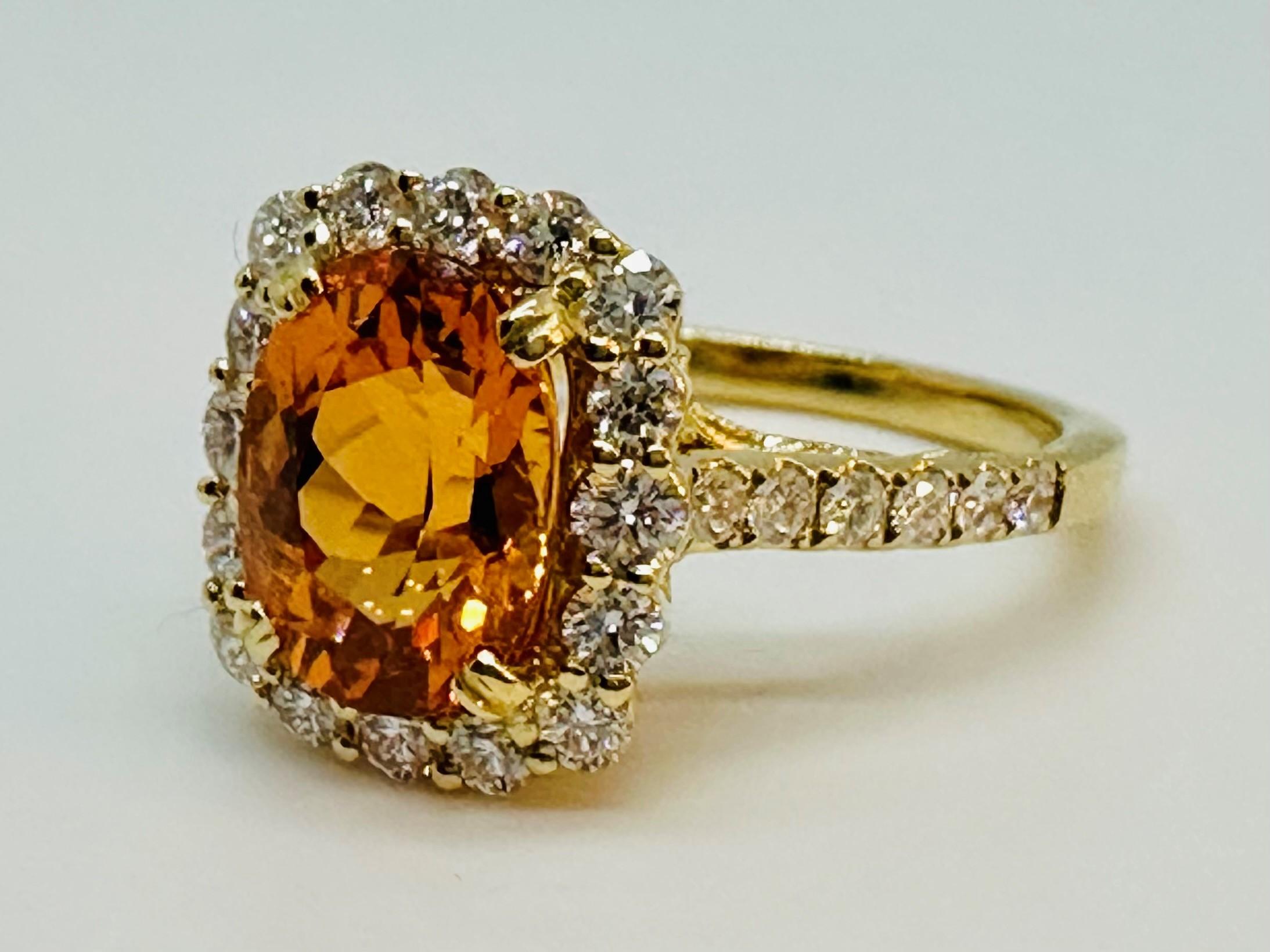 18 Karat Gelbgold Cocktail-Ring mit 3,21 Karat Spessartit und Diamant (Zeitgenössisch) im Angebot