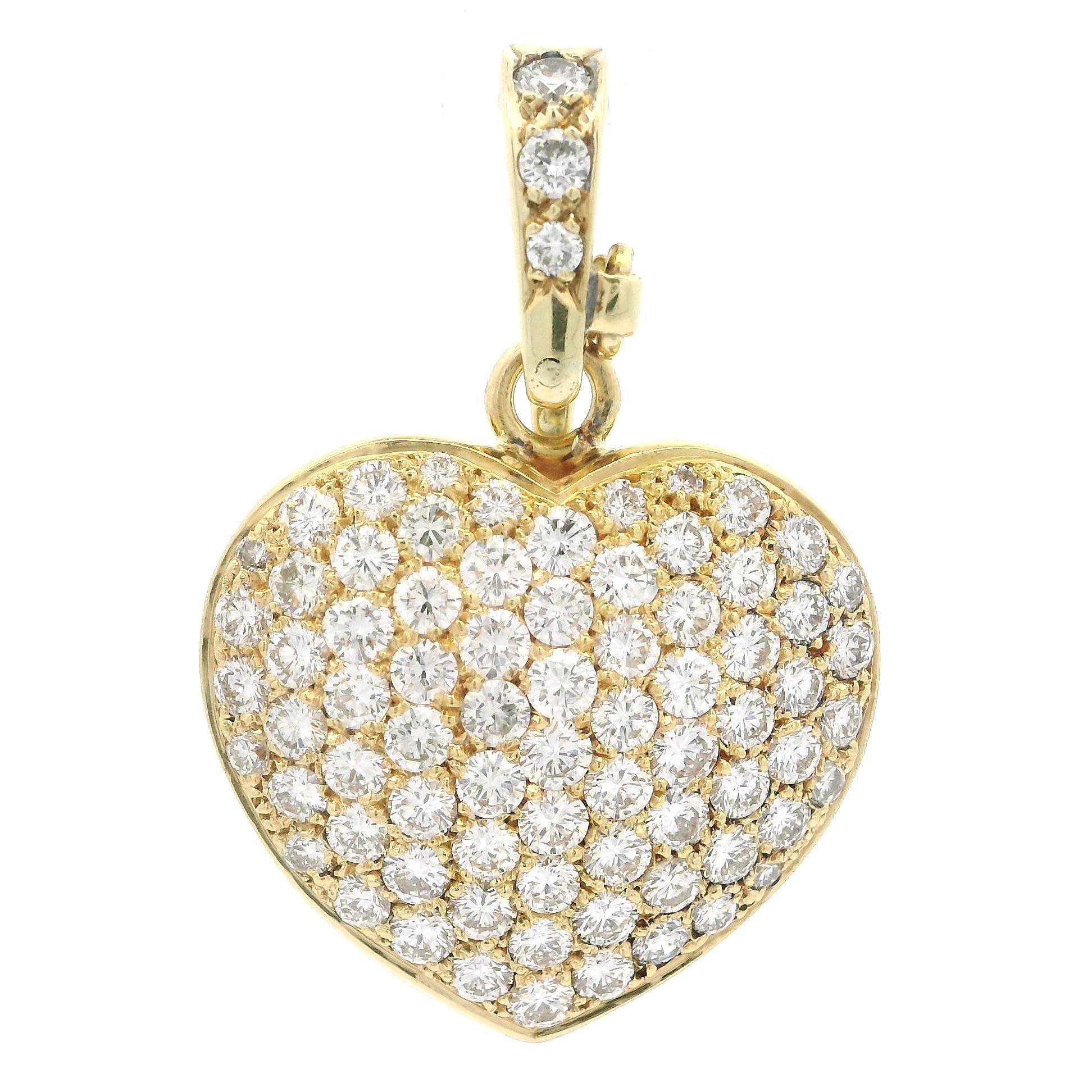 18k Yellow Gold 3.36ctw Fiery Pave Diamond Large Heart Enhancer Pendant For Sale 4