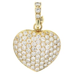 Pendentif en or jaune 18k 3.36ctw Fiery Pave Diamond Large Heart Enhancer