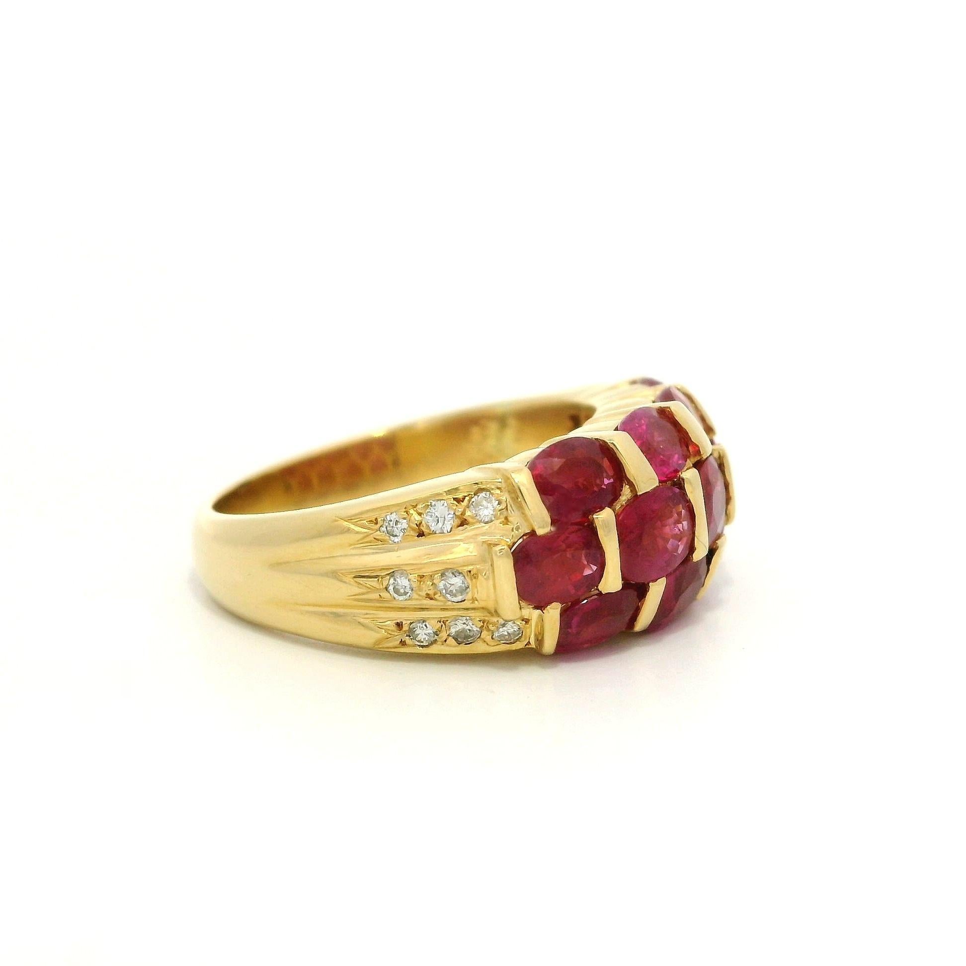 Anello a fascia larga e bombata in oro giallo 18k con rubino e diamante incastonati a barra ovale da 3,47 carati in vendita 8