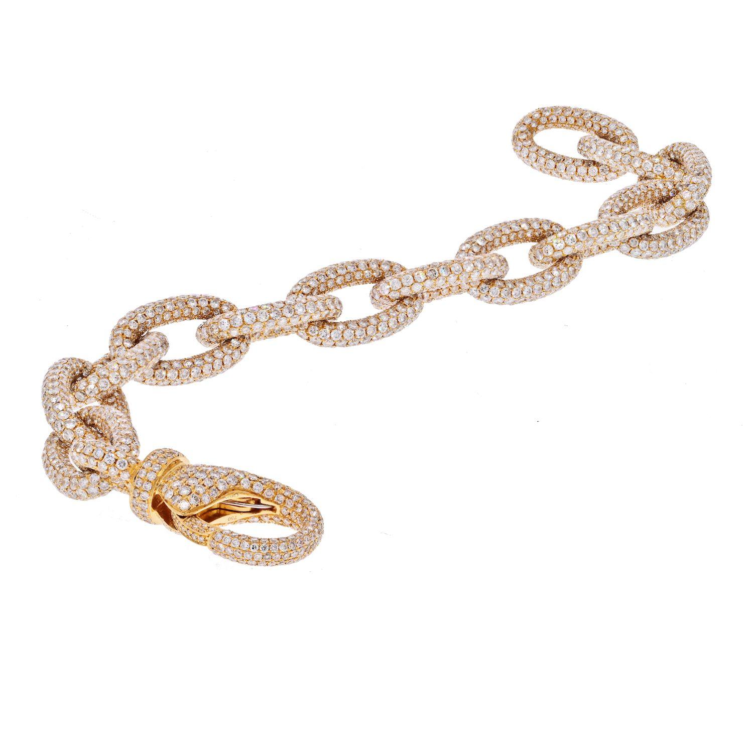 Modern 18K Yellow Gold 35 Carat Pave Oval Link Diamond Chain Bracelet For Sale