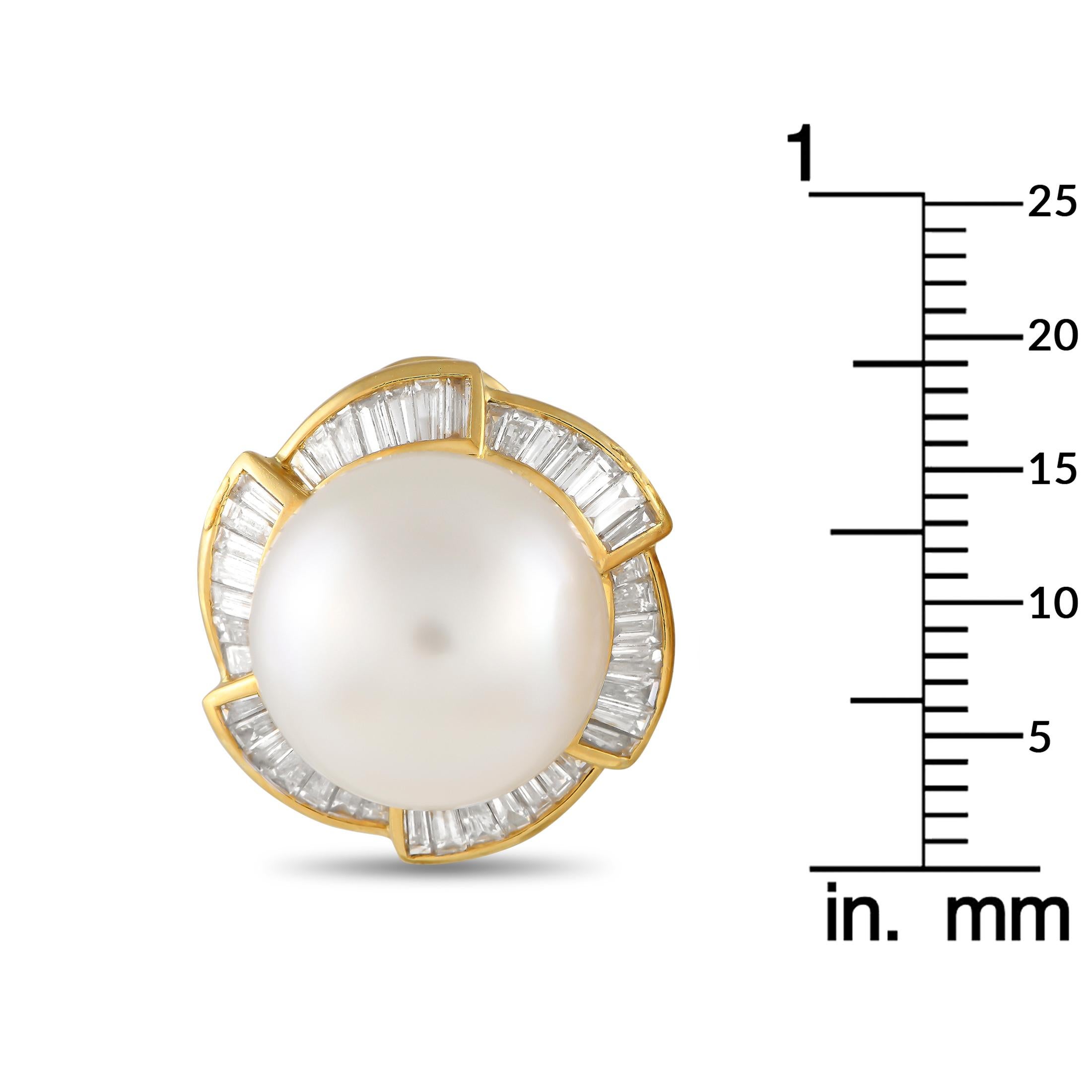 Taille ronde Boucles d'oreilles en or jaune 18K avec diamant et perle de 3,50ct
