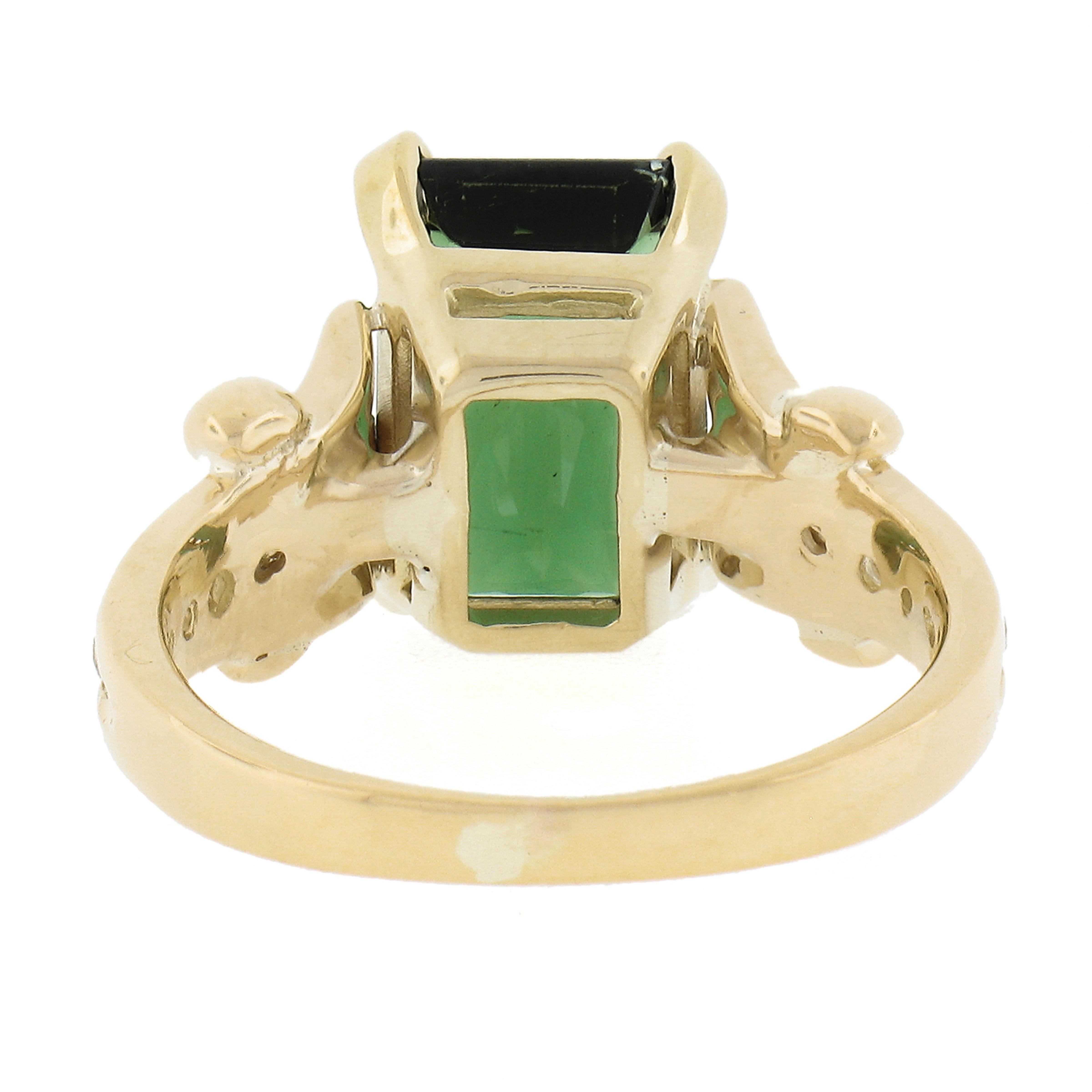 18K Yellow Gold 3.70ctw Green Tourmaline w/ Diamond Solitaire Cocktail Ring For Sale 1