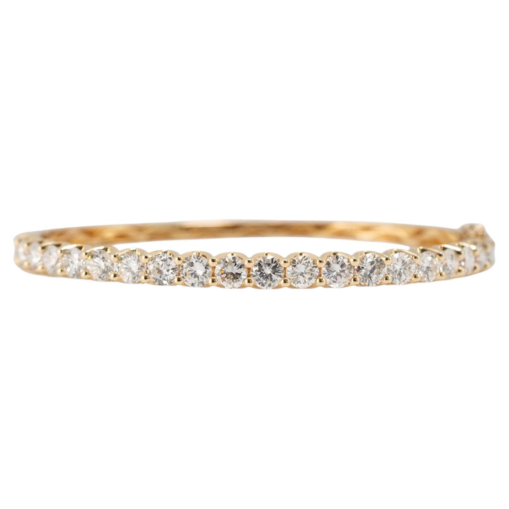 18K Yellow Gold 3.80ctw Diamond Half Eternity Hinged Bangle Bracelet