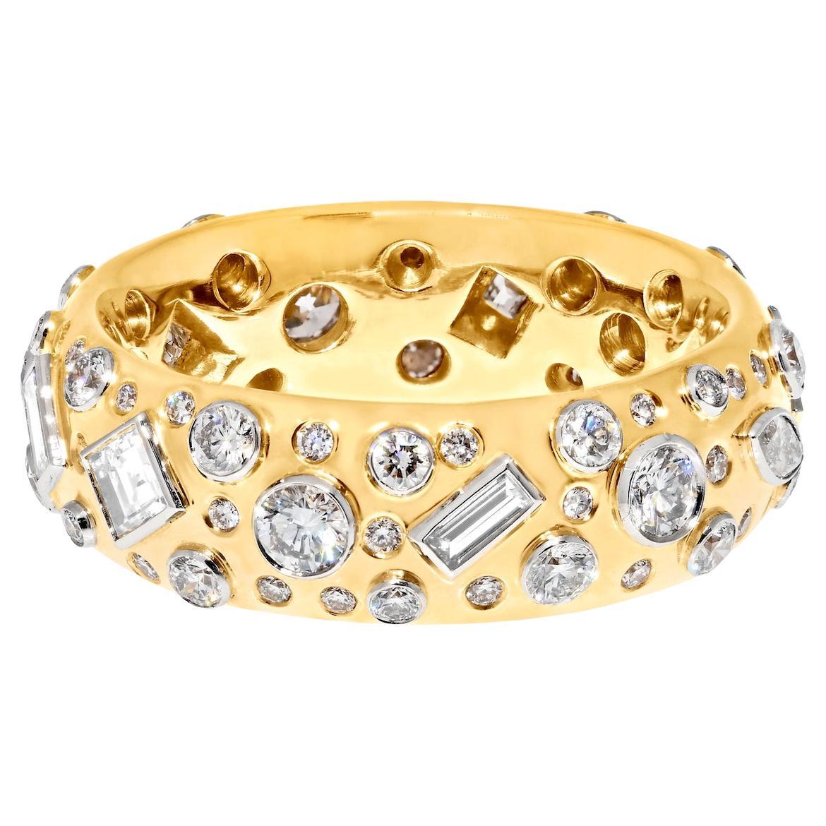 18K Yellow Gold 3.82cttw Mixed Cuts Diamond Cigar Band For Sale