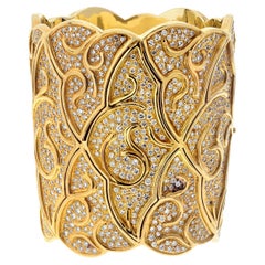 18K Yellow Gold 38cttw Round Cut Diamond Wide Cuff Bracelet