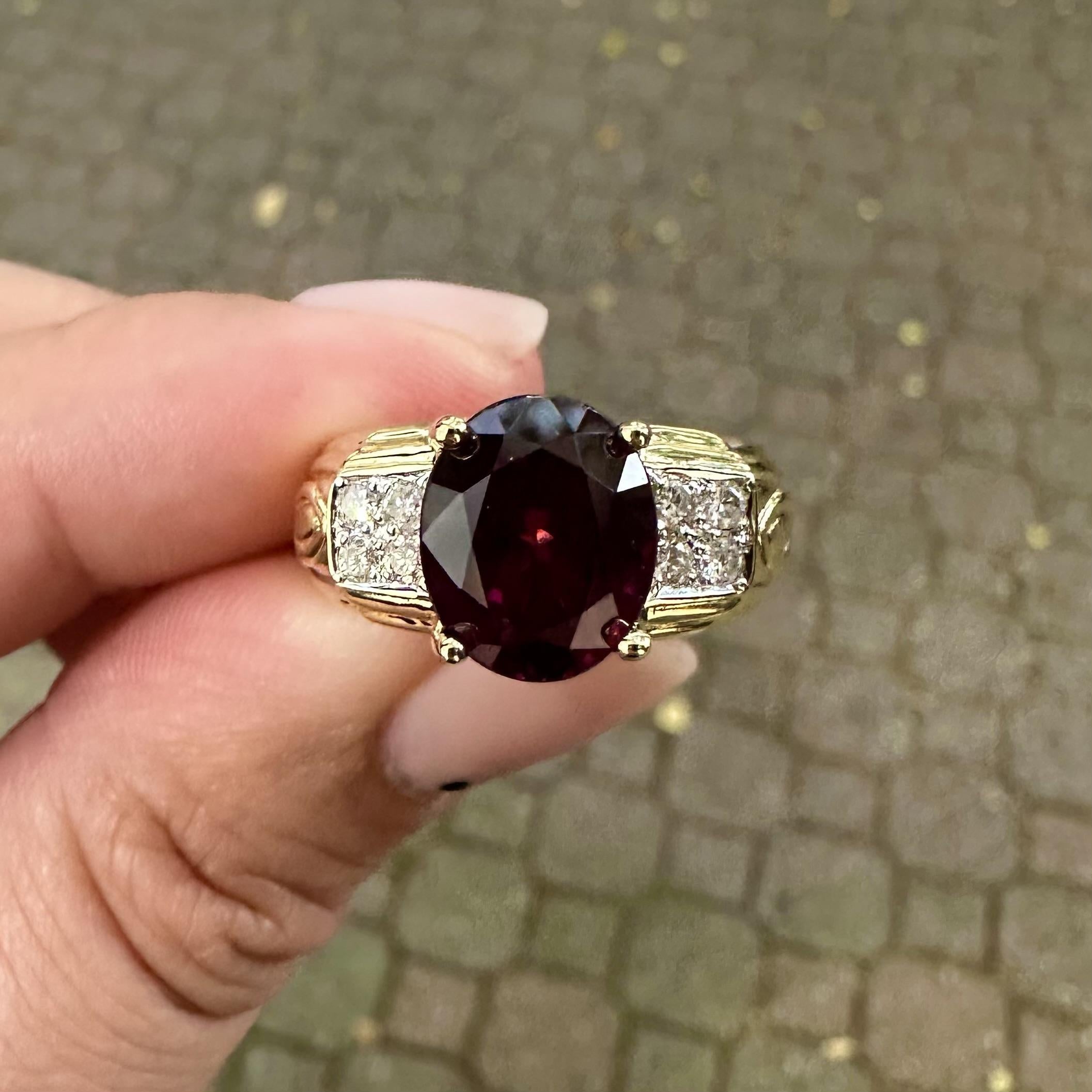 18k Gelbgold 3,91ctw Rhodolith Granat Pave Diamant Seiten massiv Ring im Angebot 7