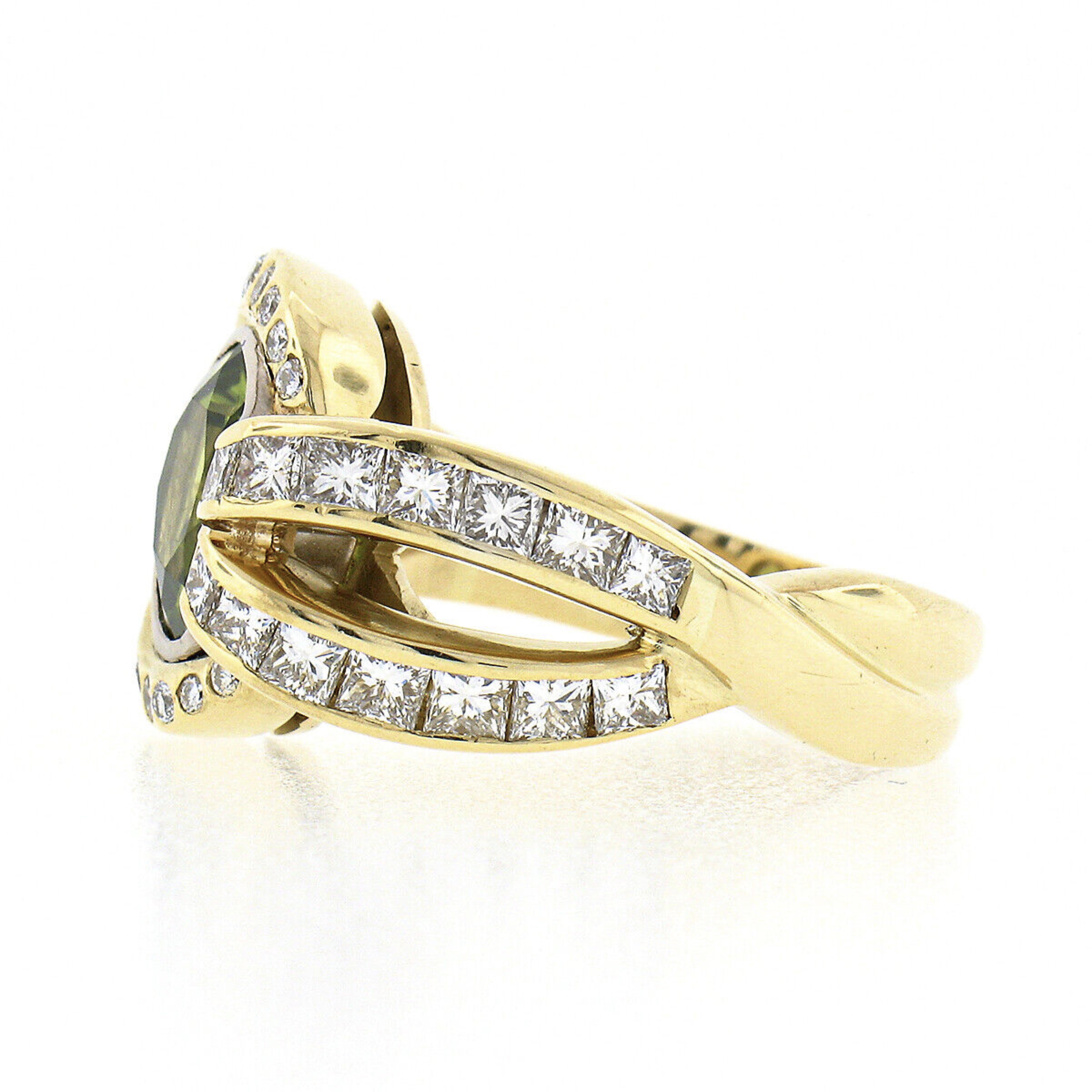 18k Yellow Gold 3.94ct Round Bezel Peridot Solitaire & Diamond Open Overlap Ring For Sale 1