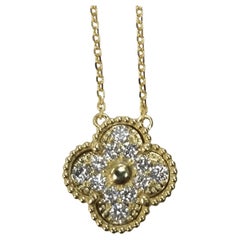 18k Yellow Gold "4 Leaf Clover" Diamond pendant