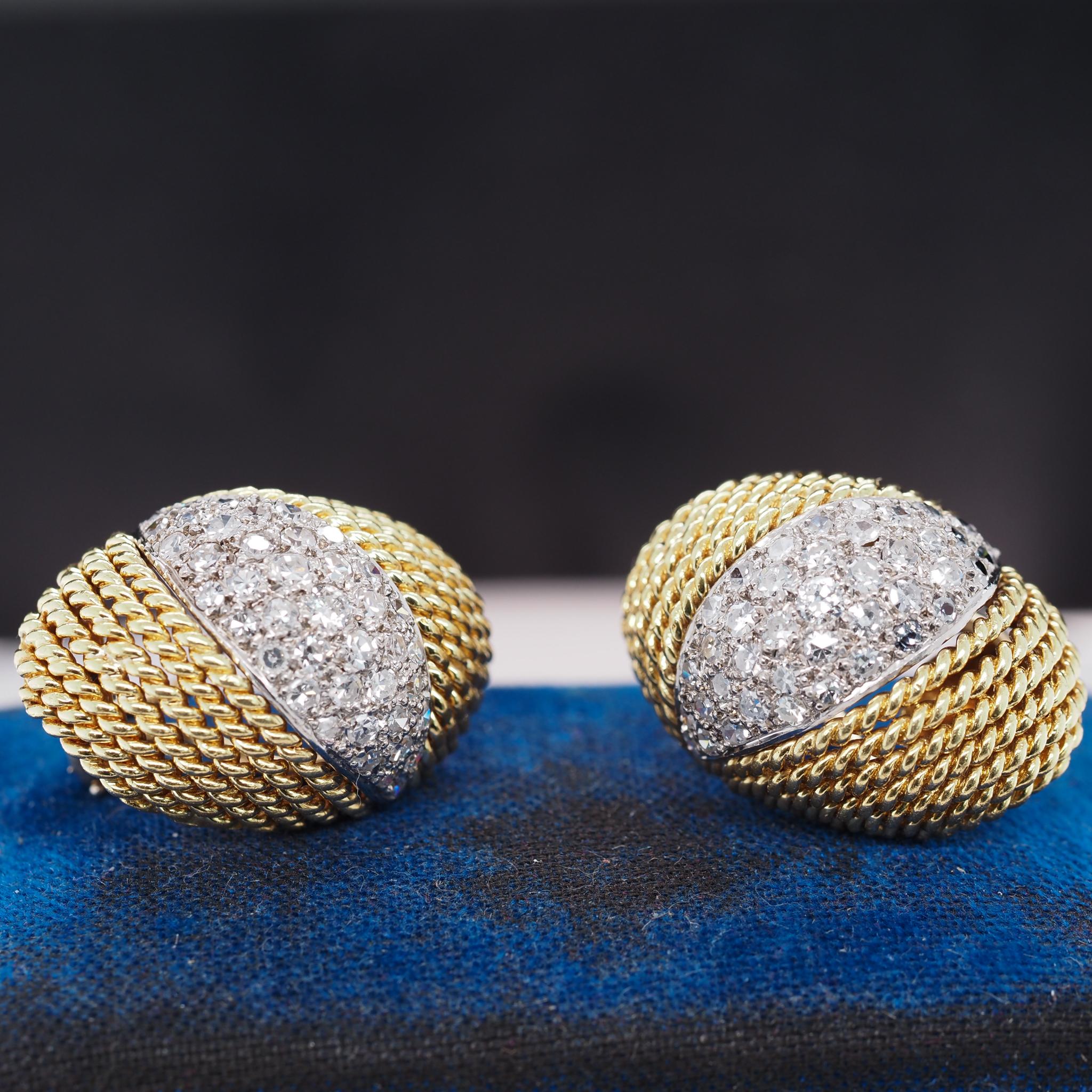 Contemporary 18k Yellow Gold 4.00 Cttw Round and Single Cut Brilliant Diamond Earrings For Sale