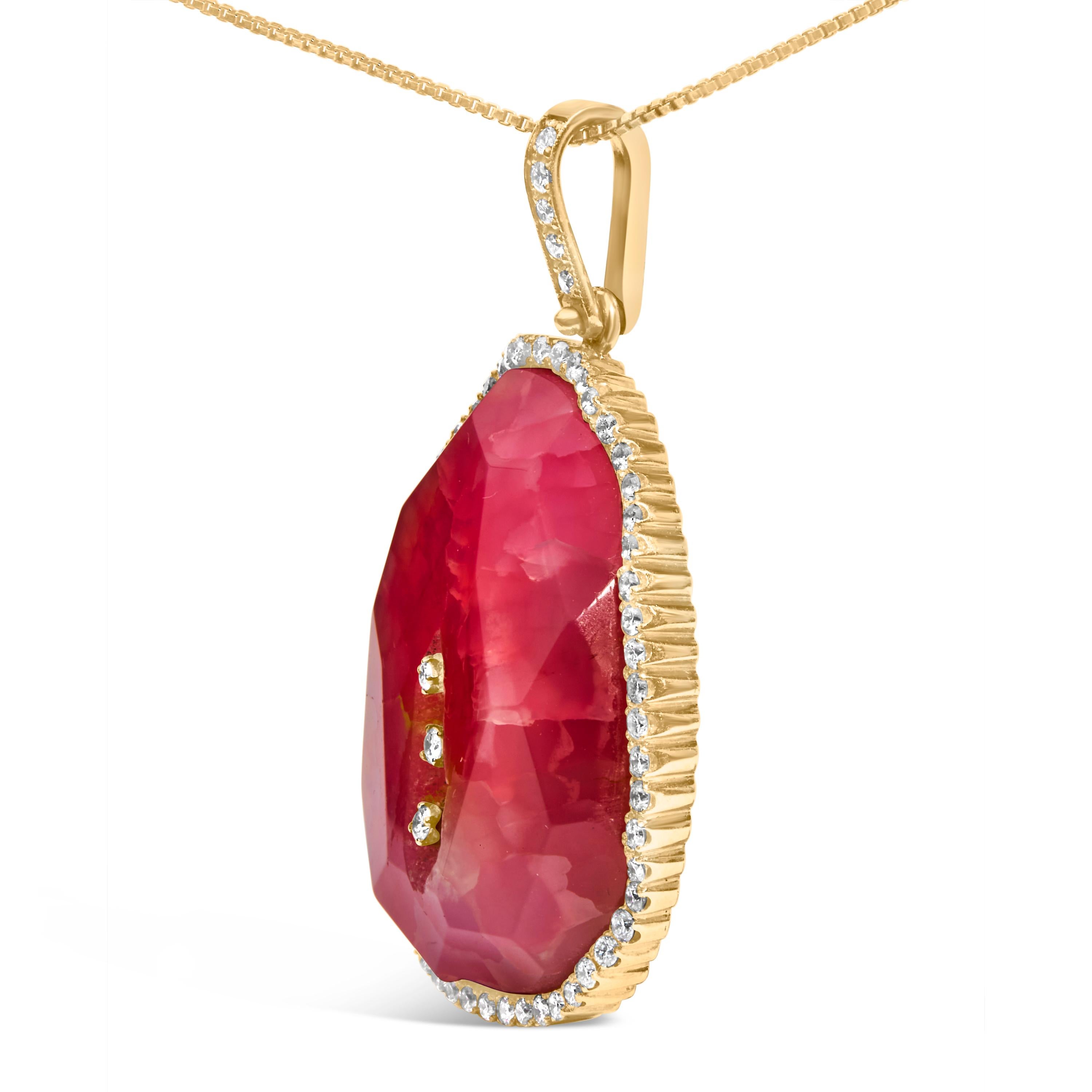 Modern 18K Yellow Gold 42.0ct Pink Quartz Crystal Geode, 1.0ct Diamond Pendant Necklace For Sale