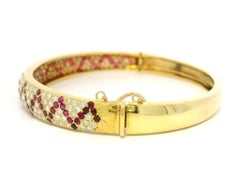 18k Yellow Gold 4.20ctw Pave Zig Zag Ruby & Diamond Hinged Bangle Bracelet