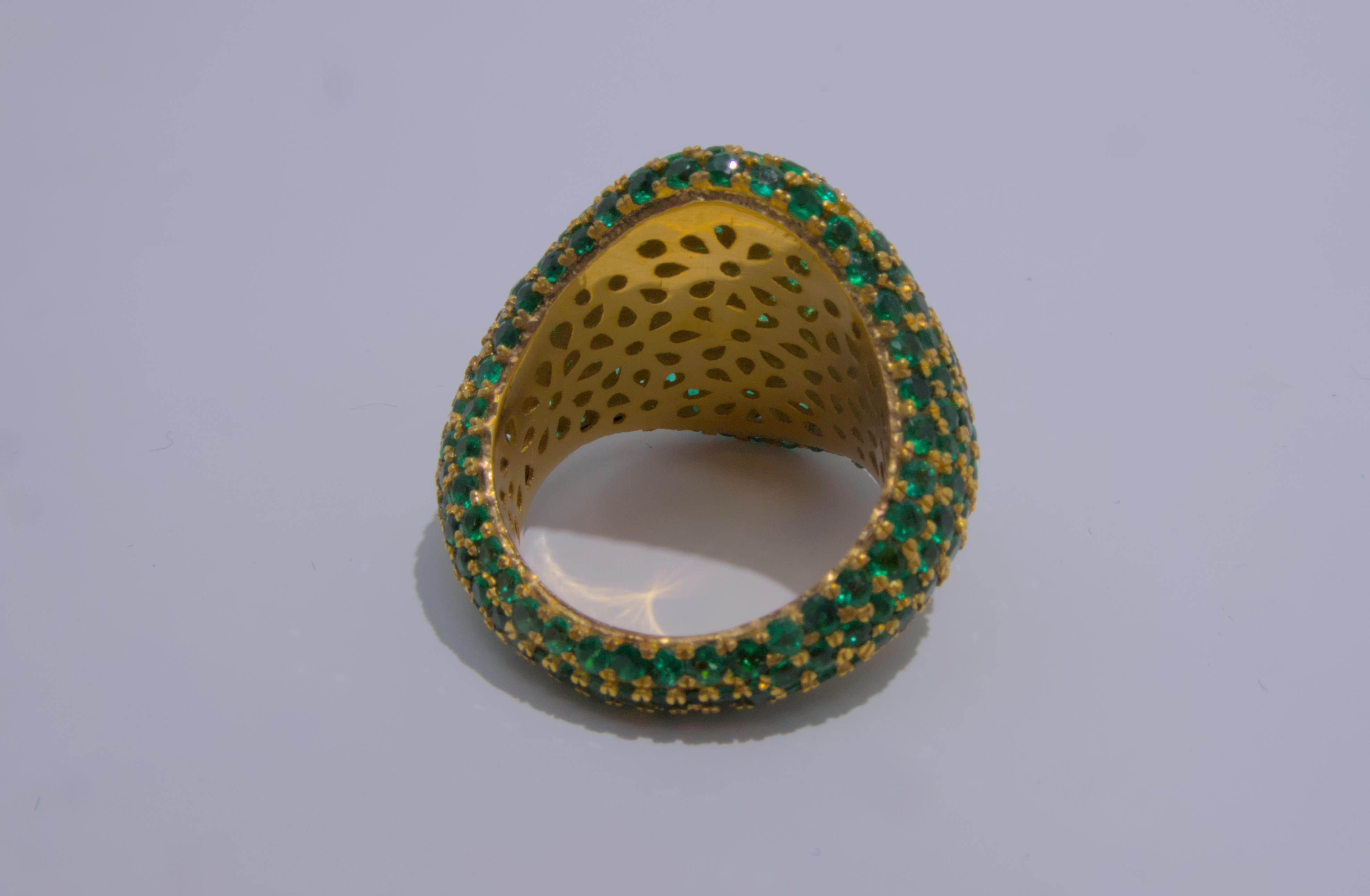 18K Yellow Gold 4.26 Carat Emerald Cocktail Ring In New Condition For Sale In Murrieta, CA