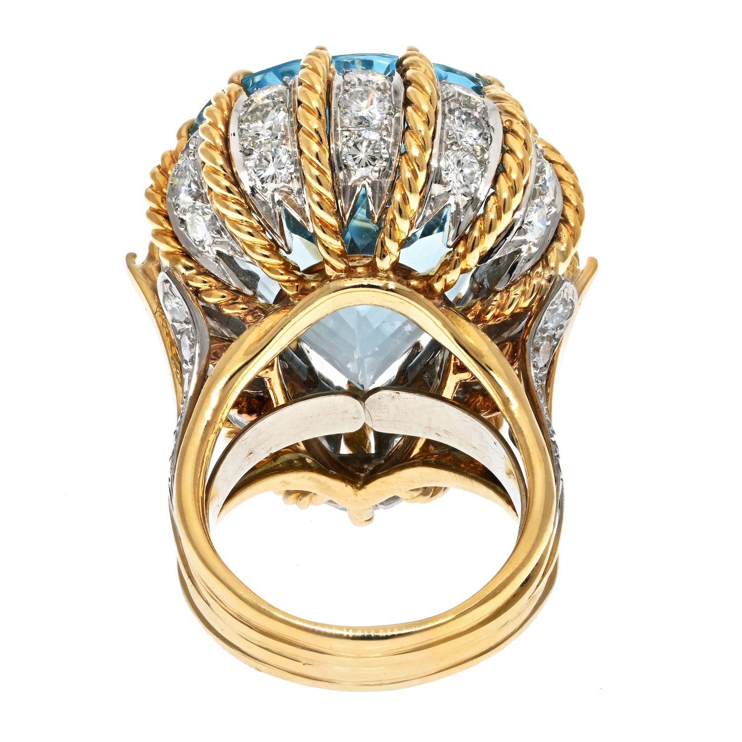Pear Cut 18K Yellow Gold 45 Carat Aquamarine and Diamond Ring For Sale