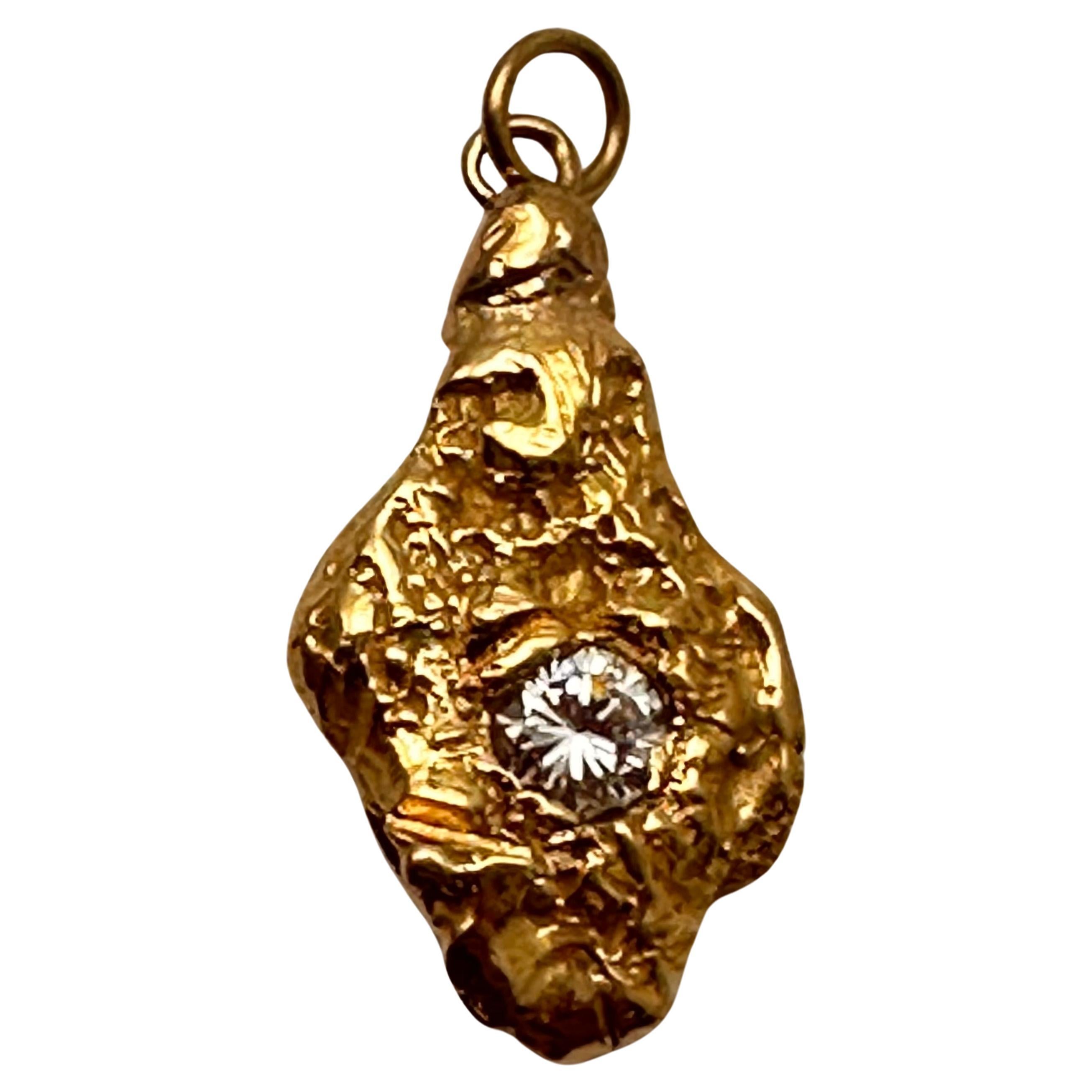 18k Yellow Gold 4mm Round Sparkly Diamond 1/2" x 1" Nugget Pendant