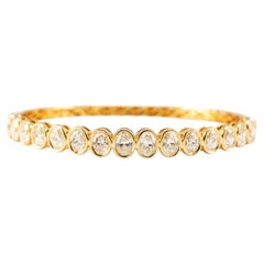 18K Yellow Gold 5.02ct Graduated Oval Bezel Diamond Hinged Bangle Bracelet
