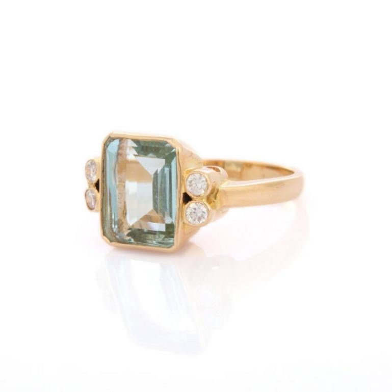 For Sale:  18k Yellow Gold 5.45 Carat Aquamarine and Diamond Cocktail Ring 2
