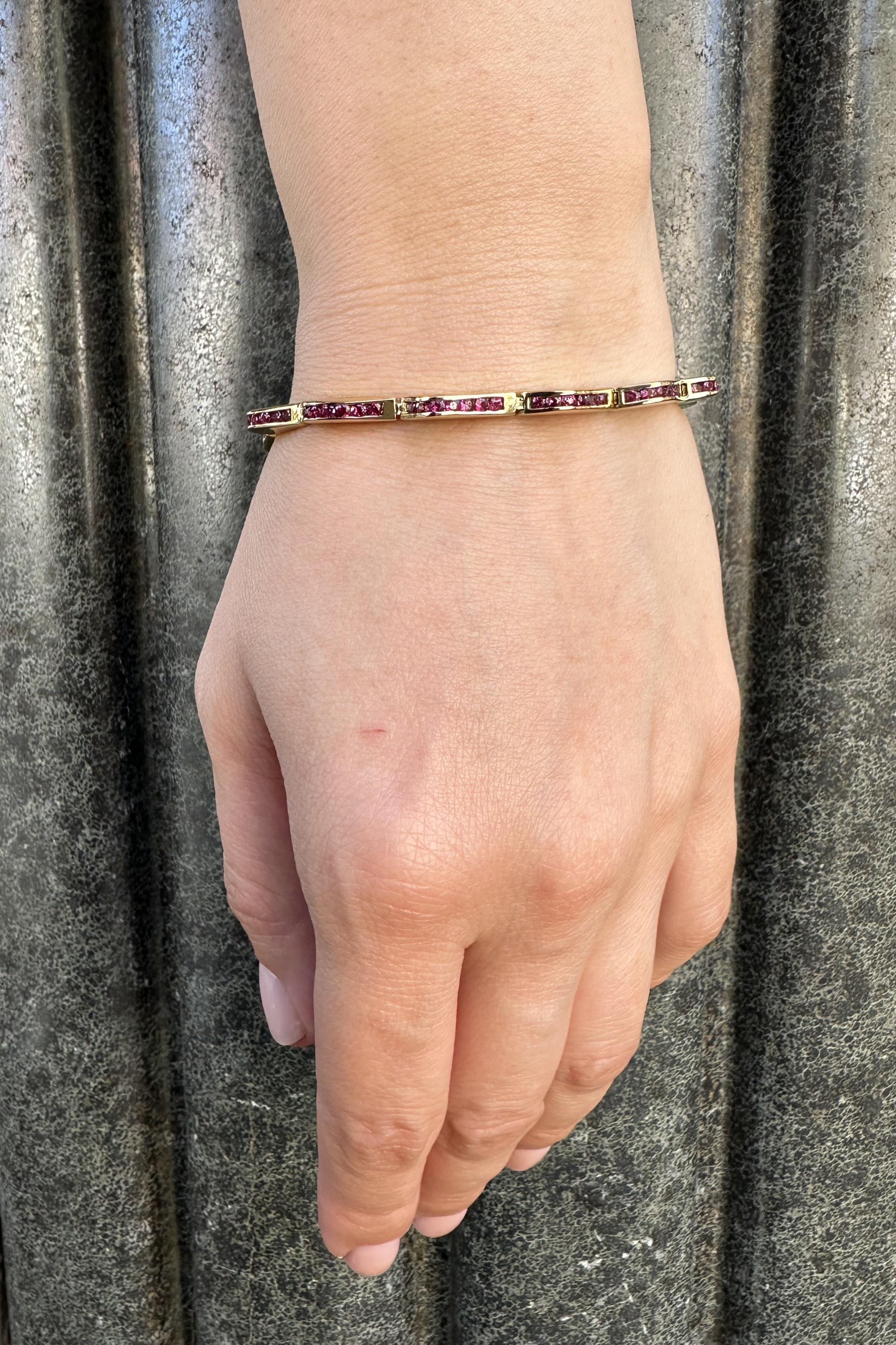 18k Yellow Gold 5ctw Channel Set Ruby Wavy Wave Line Link Bracelet For Sale 5