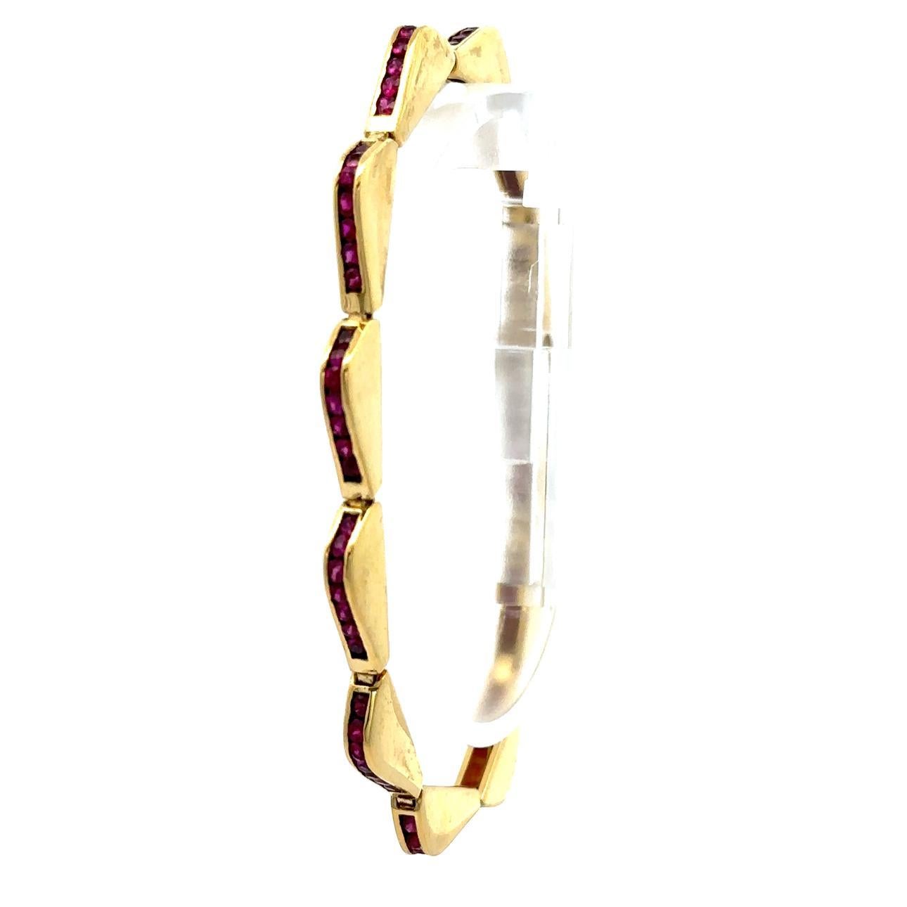 18k Yellow Gold 5ctw Channel Set Ruby Wavy Wave Line Link Bracelet For Sale 3
