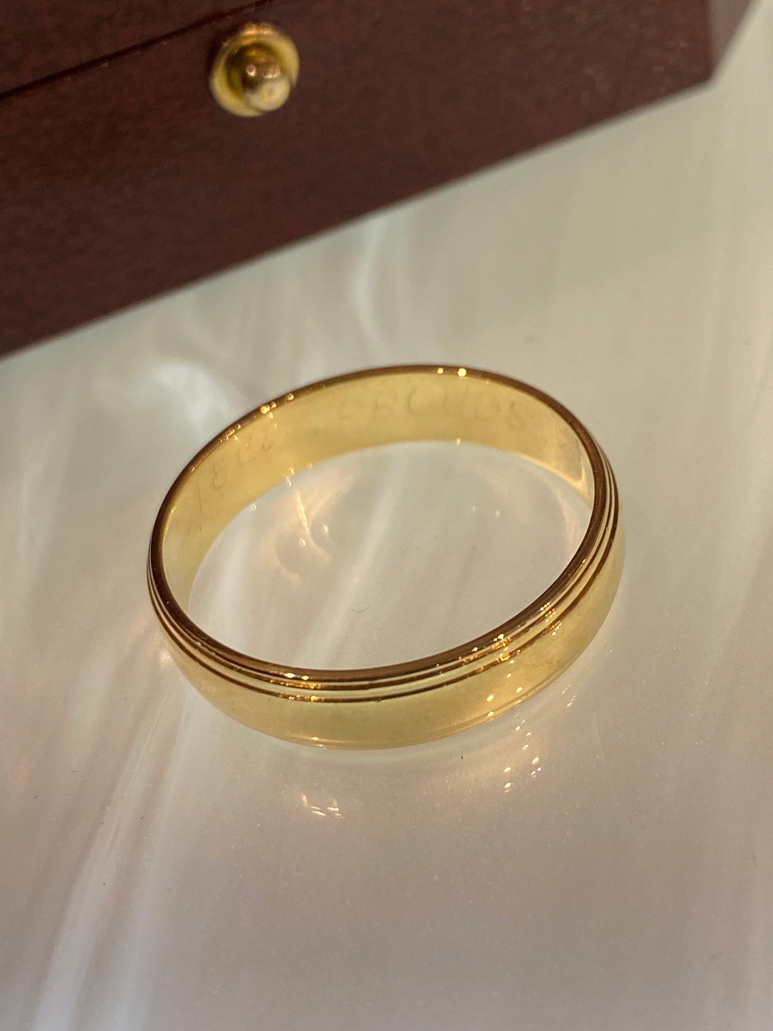 18K Yellow Gold 5mm Wide Retro 1960's Vintage Mens' Ring/Wedding Band by Prouds. For Sale 1