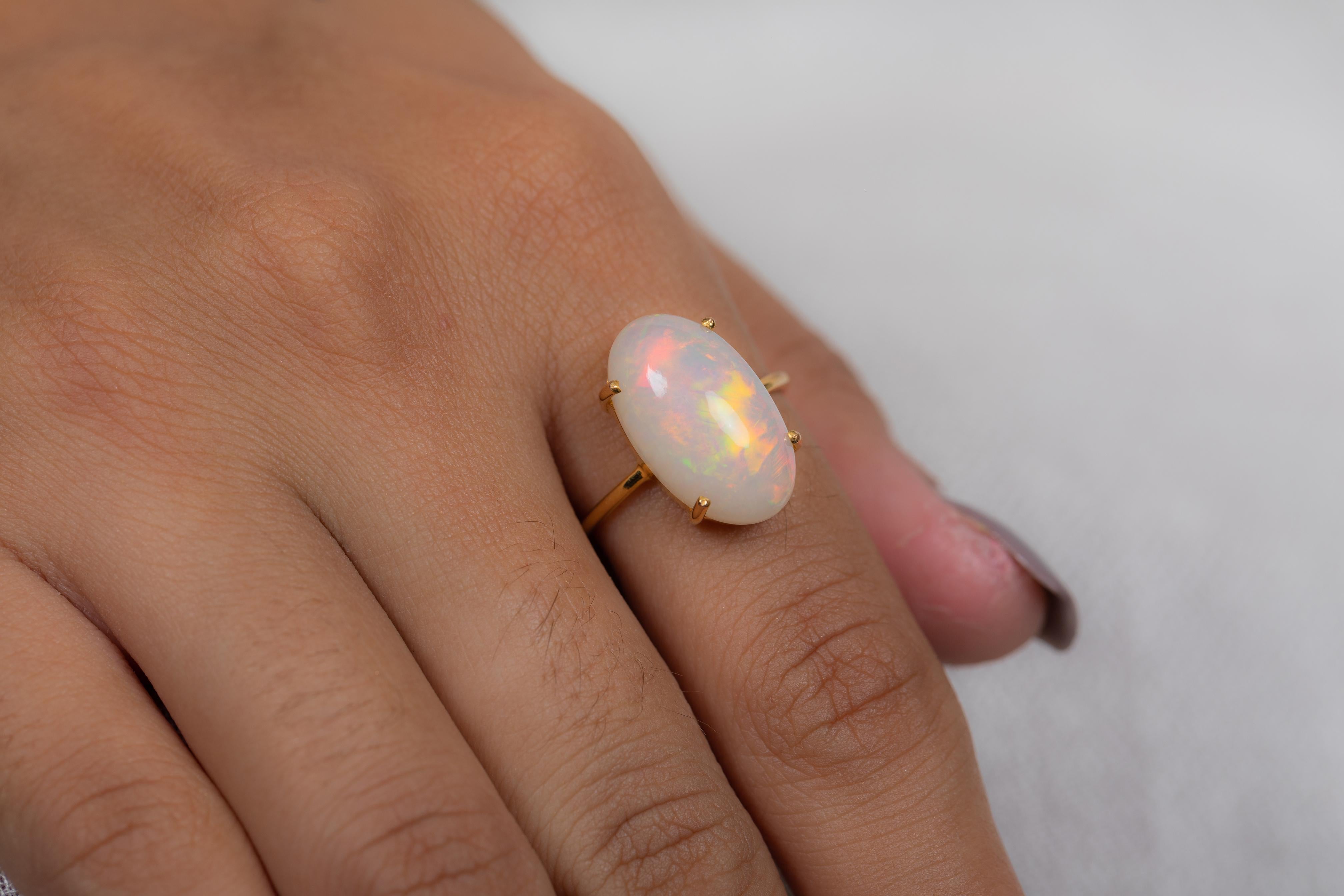 En vente :  Bague solitaire en or jaune massif 18 carats avec pierre de lune arc-en-ciel ovale de 6 carats 2