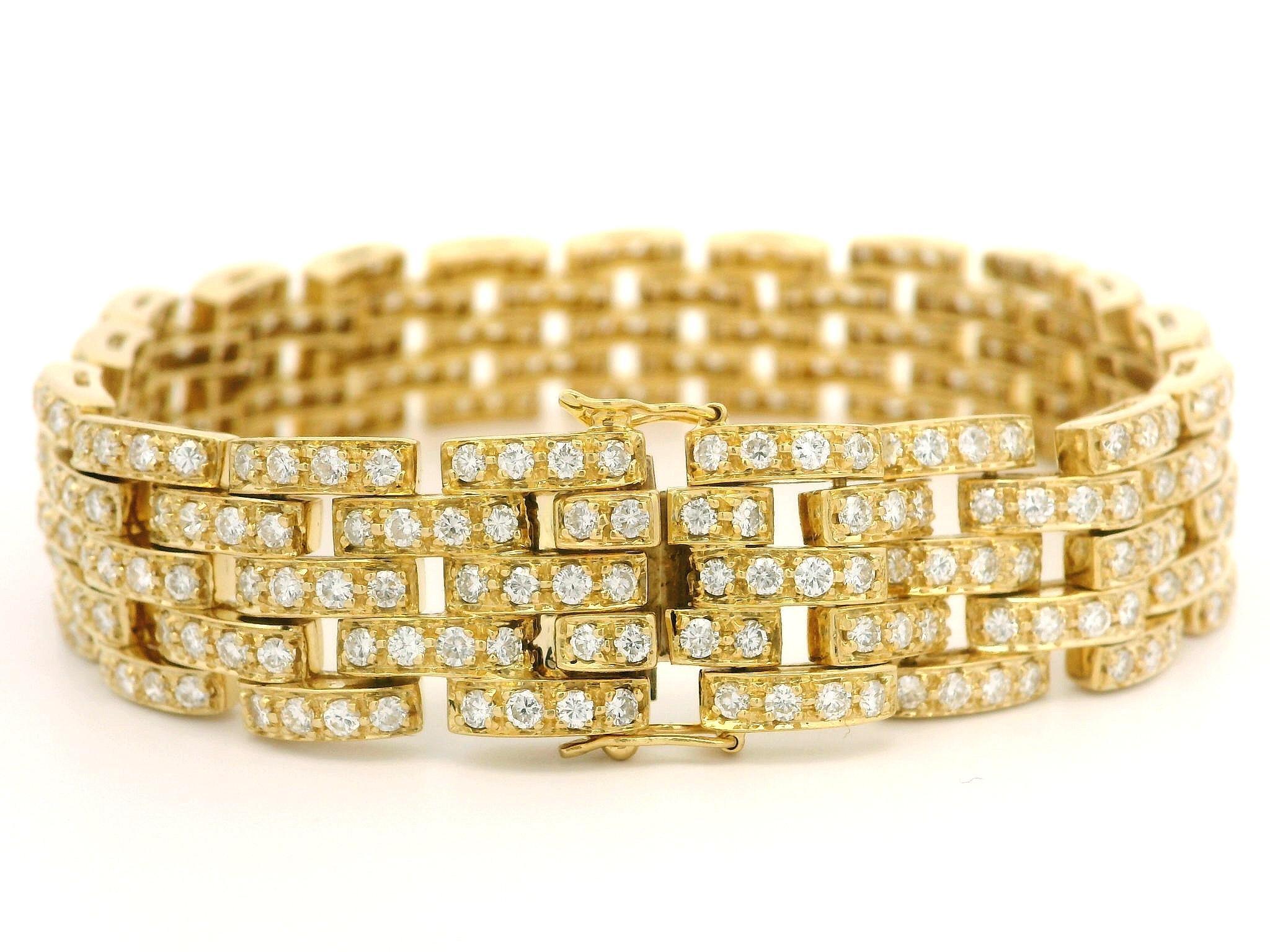 Or jaune 18k 6.08ctw Diamond Covered 5 Row Brick Pattern Wide Link Bracelets en or jaune 18k en vente 6