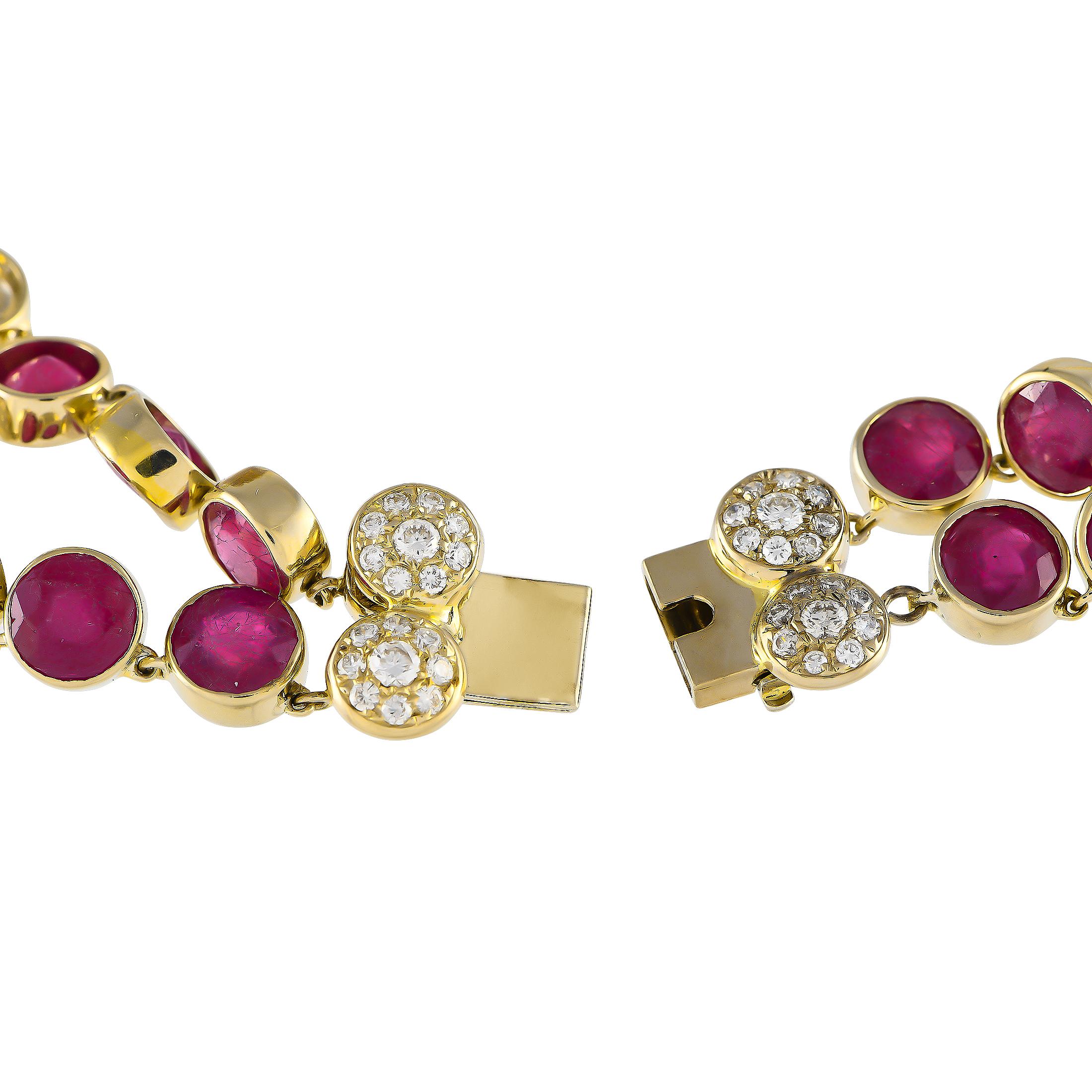 Round Cut 18K Yellow Gold 6.50ct Diamond and Ruby Necklace For Sale