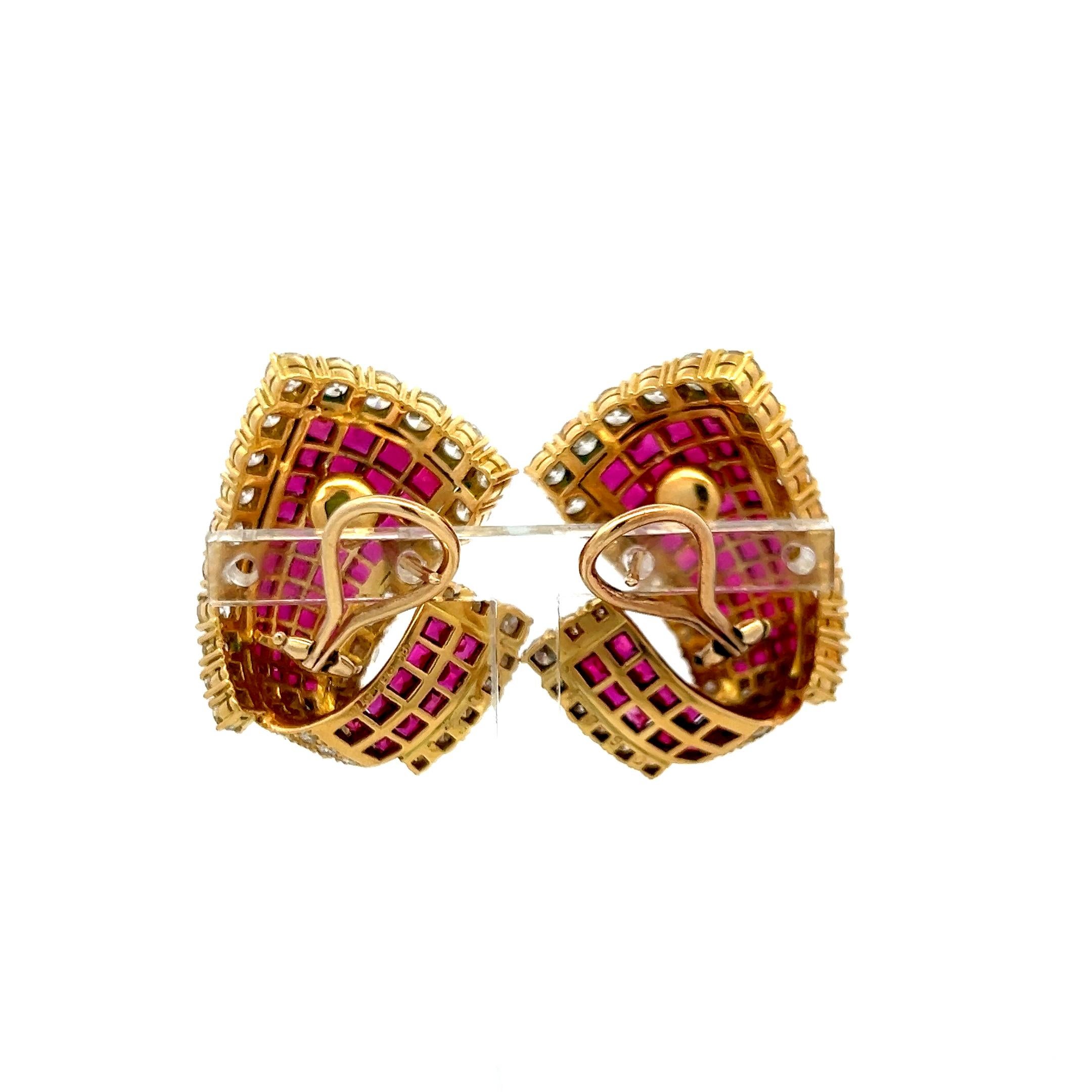 18K Yellow Gold 6.85ct Diamond & 5.78ct Ruby Princess Cut Clip-On Earrings In Good Condition For Sale In New York, NY