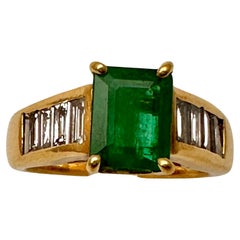 18k Yellow Gold 6mm x 8mm Emerald Shape Emerald Diamond Ring Size 5 1/2