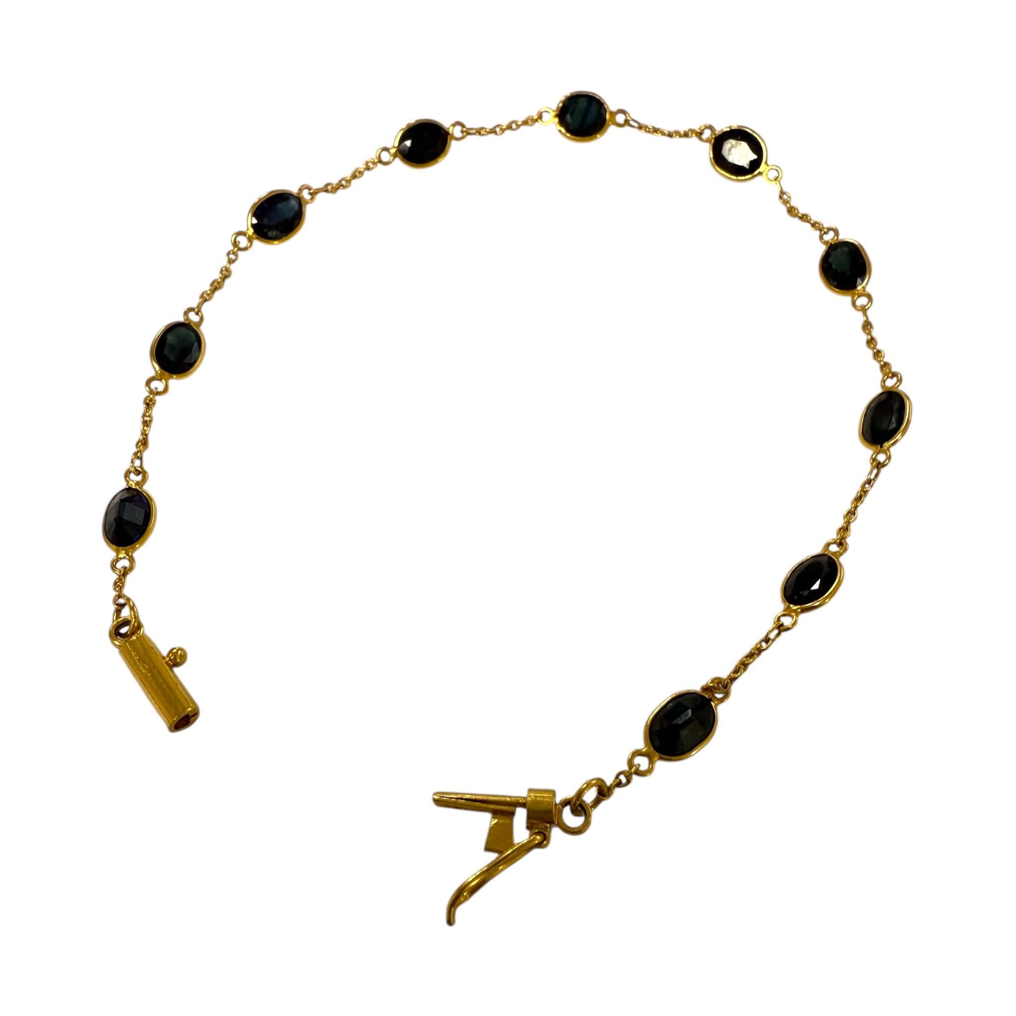 Donna Bracciale in oro giallo 18K con zaffiro da 7 carati in vendita