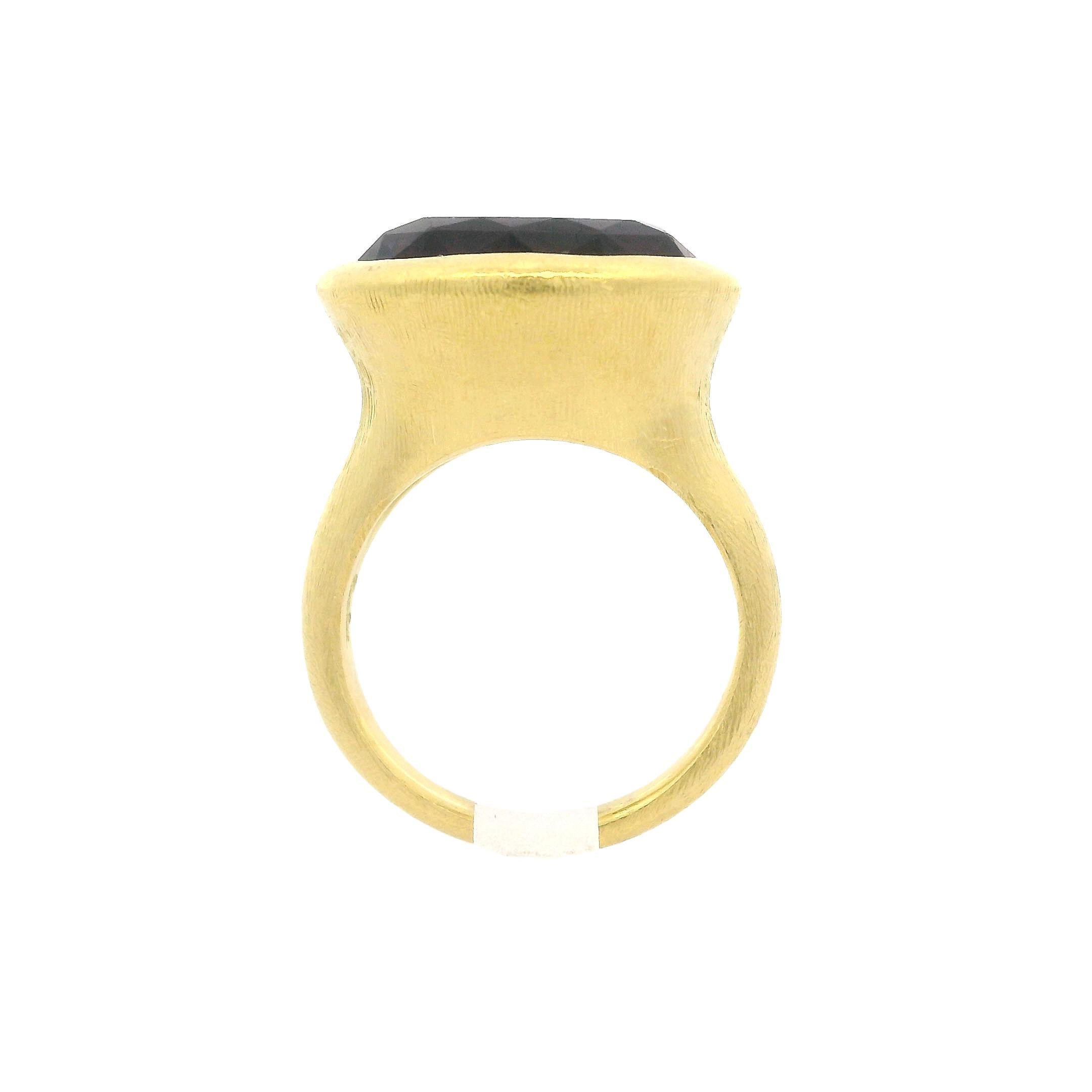 Bague en or jaune 18 carats, finition texturée, améthyste solitaire de taille ovale de 7,5 carats sertie sur le chaton en vente 2