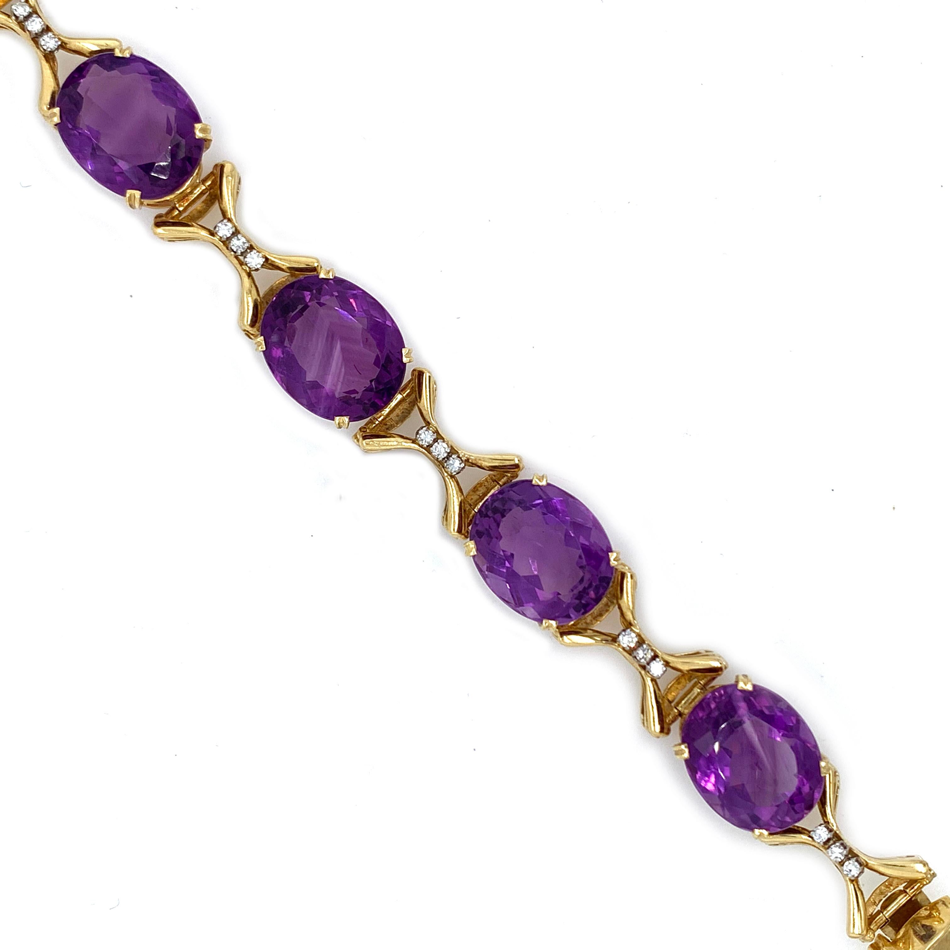 18 Karat Yellow Gold Amethyst and Diamond Bracelet In Excellent Condition For Sale In West Palm Beach, FL