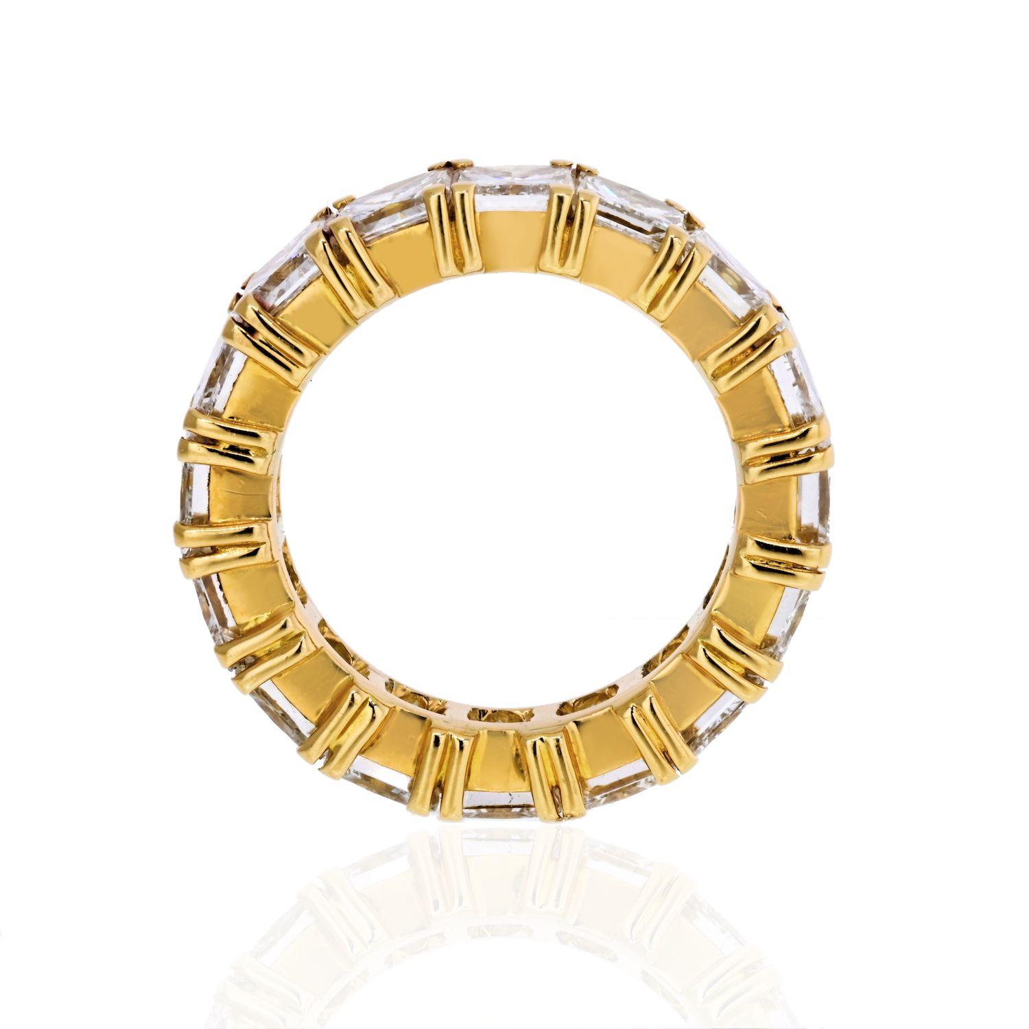 Taille princesse Anneau d'éternité en or jaune 18 carats avec diamants taille princesse de 8,00 carats en vente
